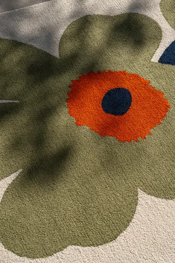 Unikko anniversary teppe outdoor - Dusty green, 200x280 cm - Marimekko