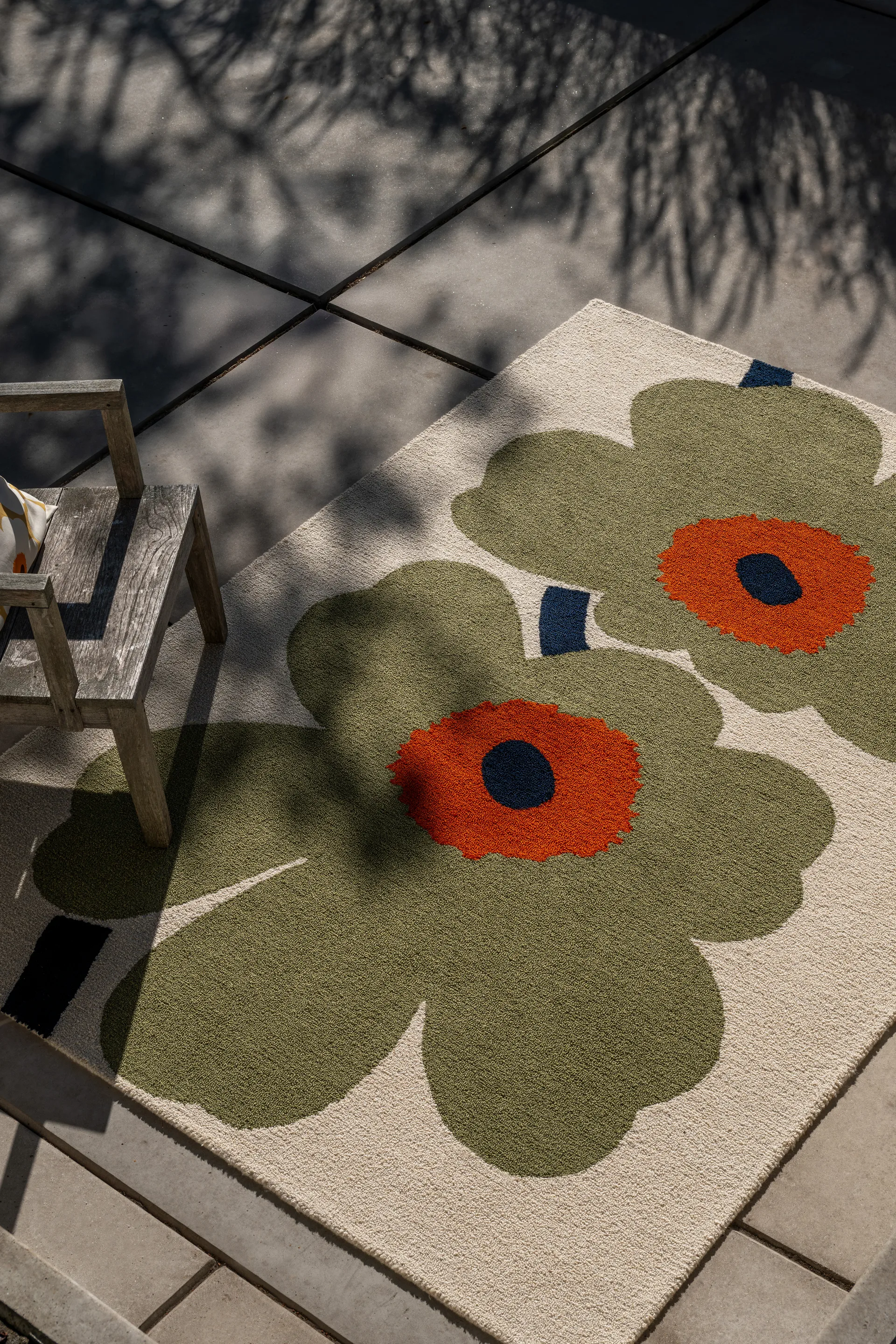 Unikko anniversary teppe outdoor, Dusty green, 200x280 cm Marimekko