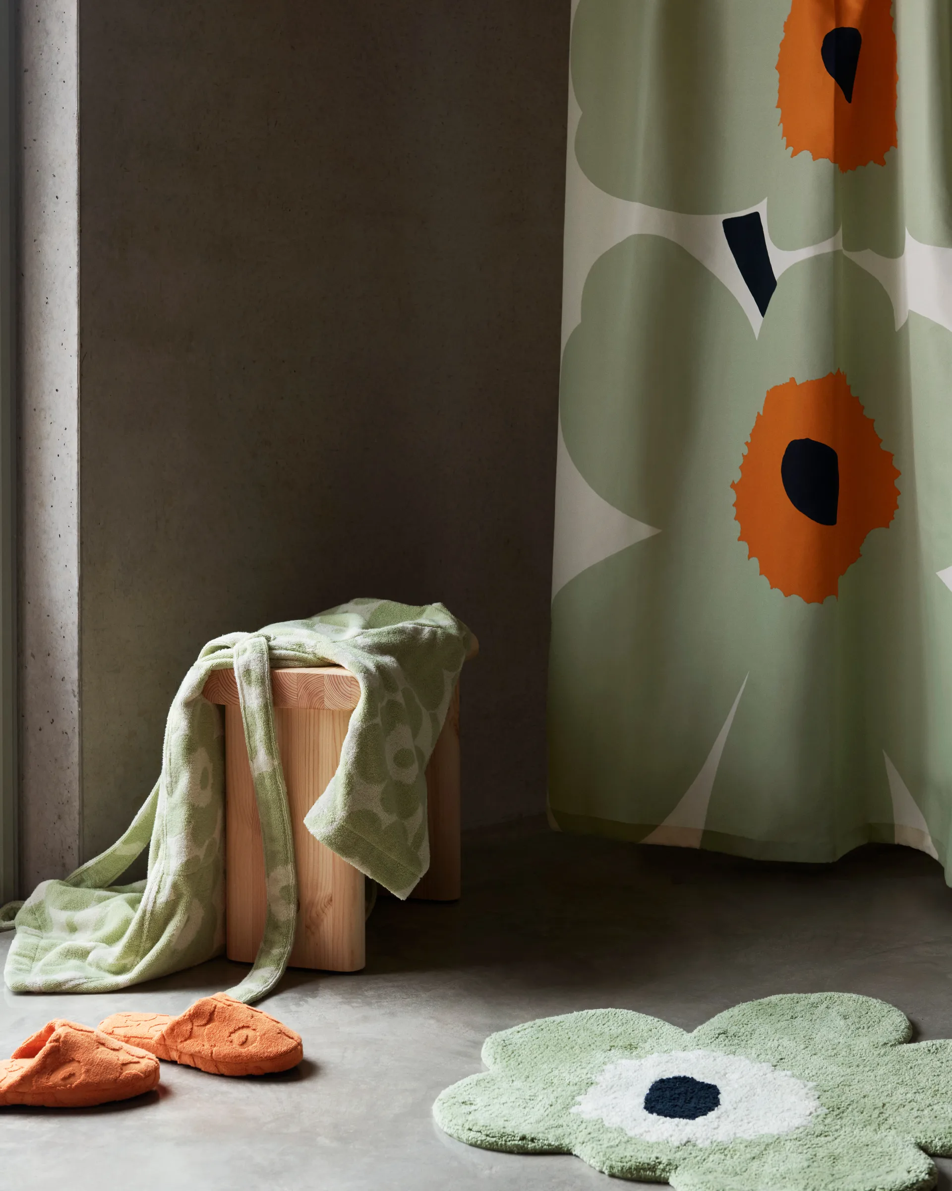 Unikko baderomsmatte 73x74 cm, Sage-off white Marimekko