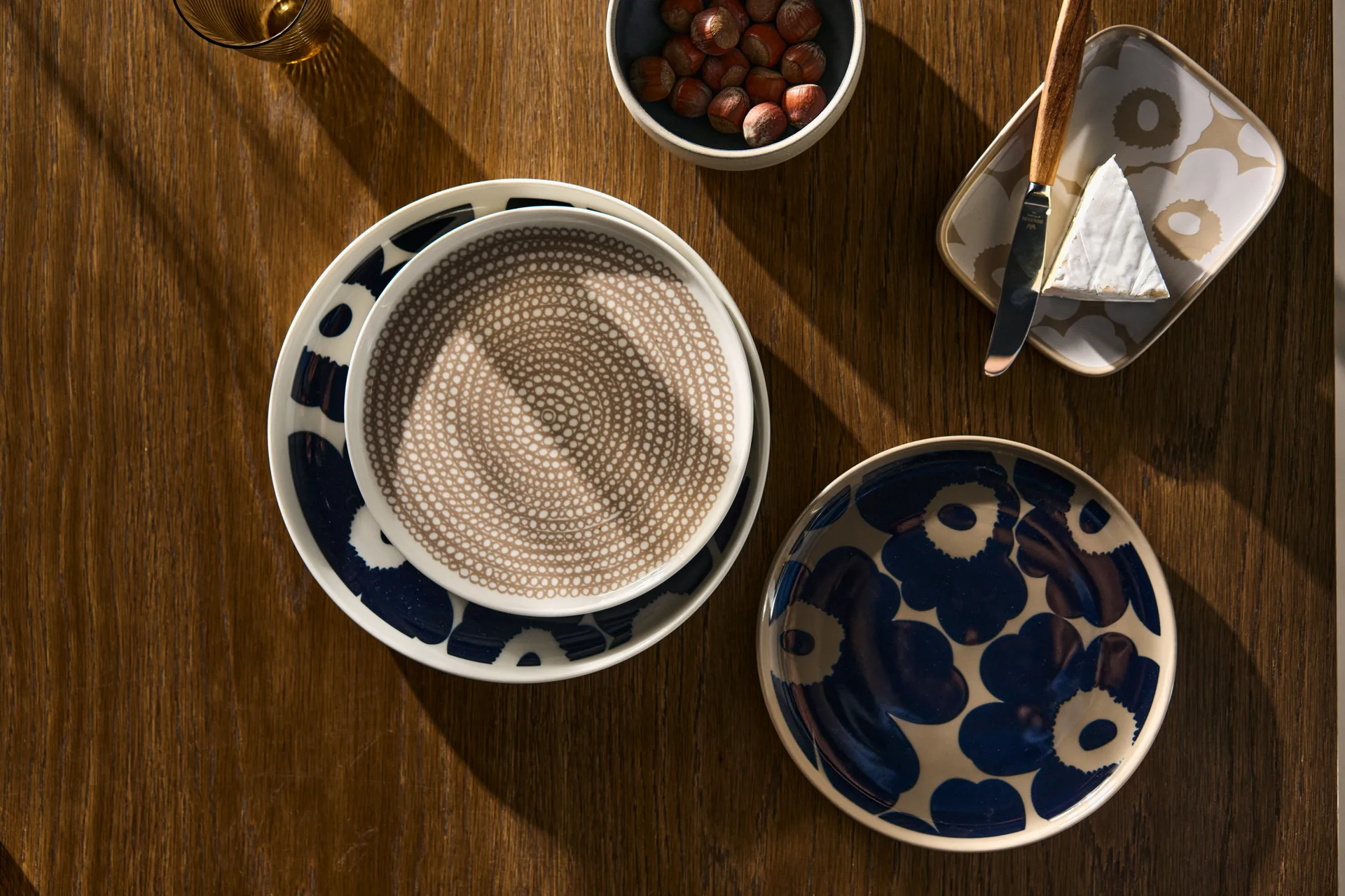 Unikko tallerken Ø 25, Hvit-mørkeblå Marimekko