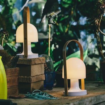 FollowMe bordlampe - white, håndtak i eik - Marset