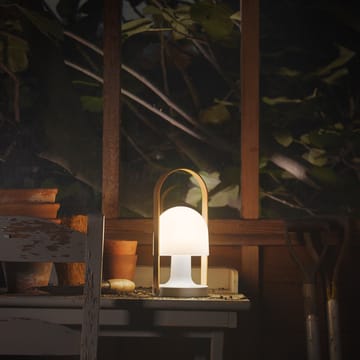 FollowMe bordlampe - white, håndtak i eik - Marset