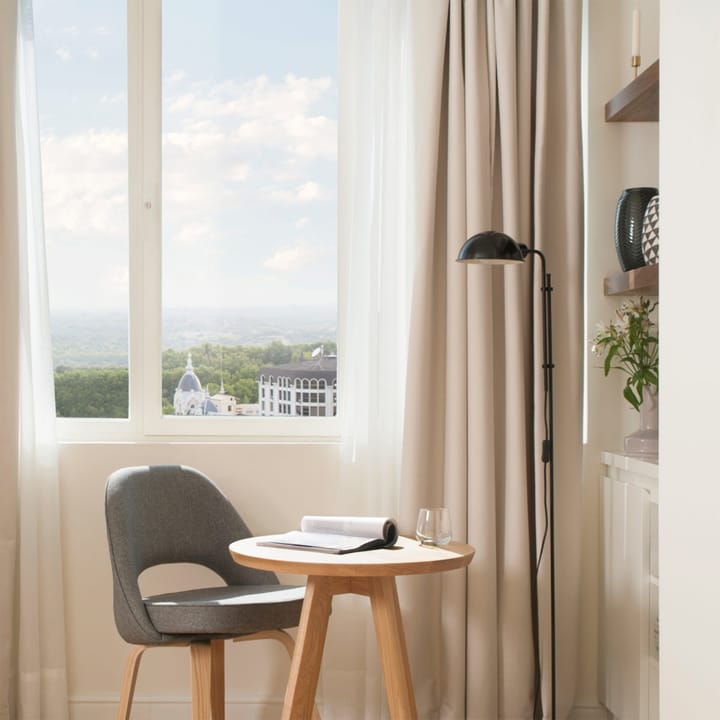 Funiculi gulvlampe, offwhite Marset