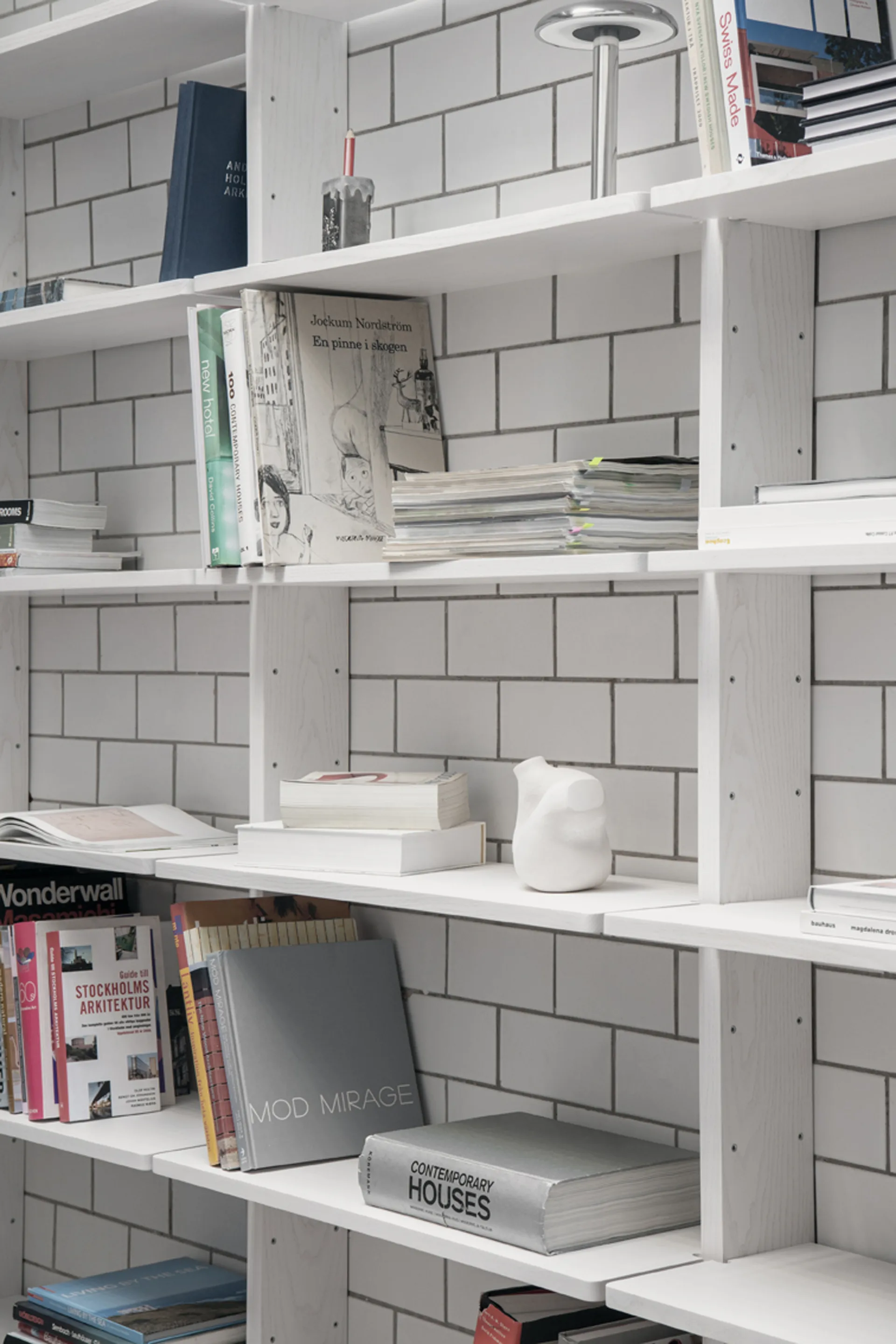 Gridlock Deep Shelf W800 hylleplate, White stained Ash Massproductions