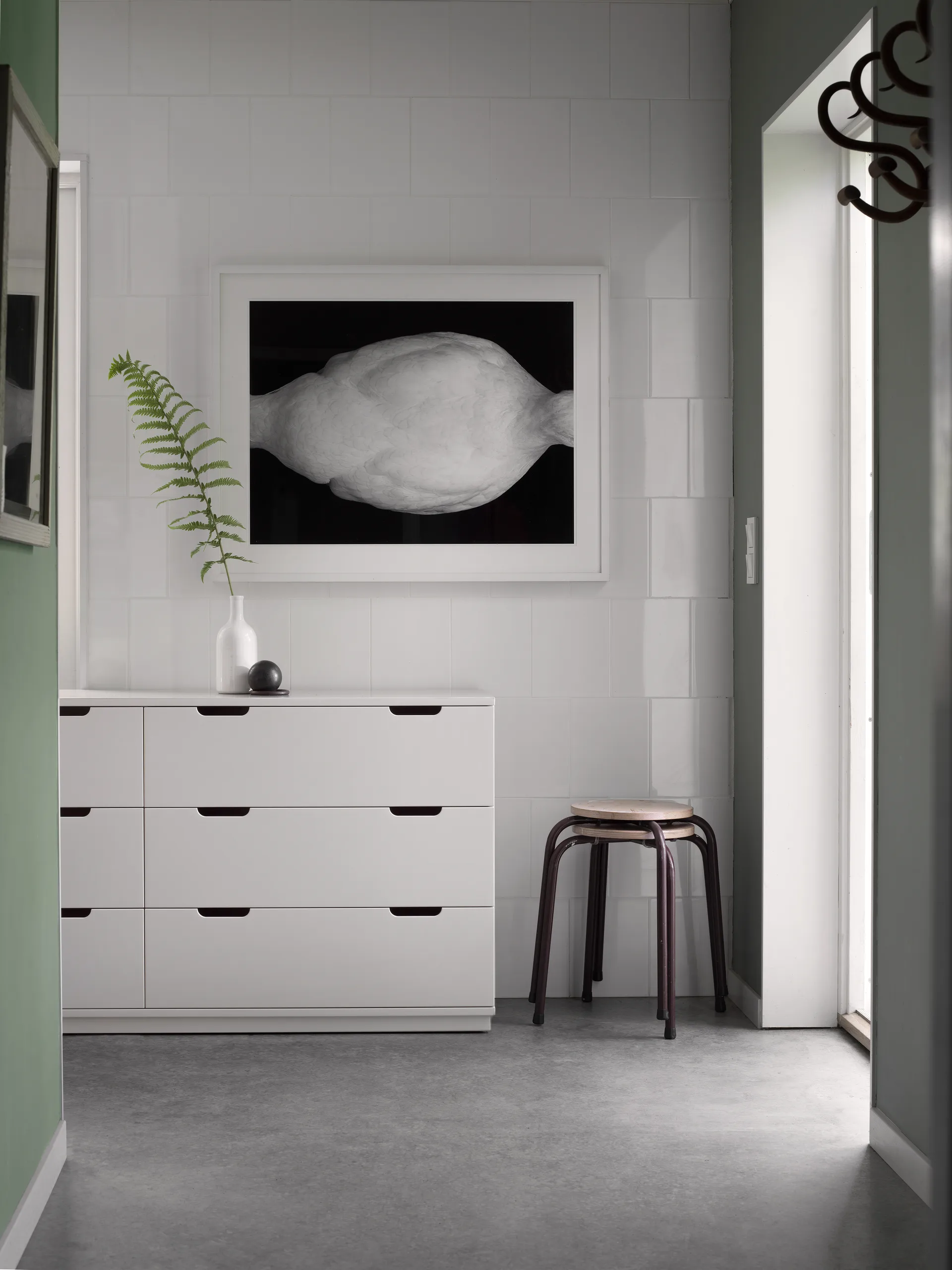 Aoko kommode dobbel 6 skuffer, Vitolakk Mavis