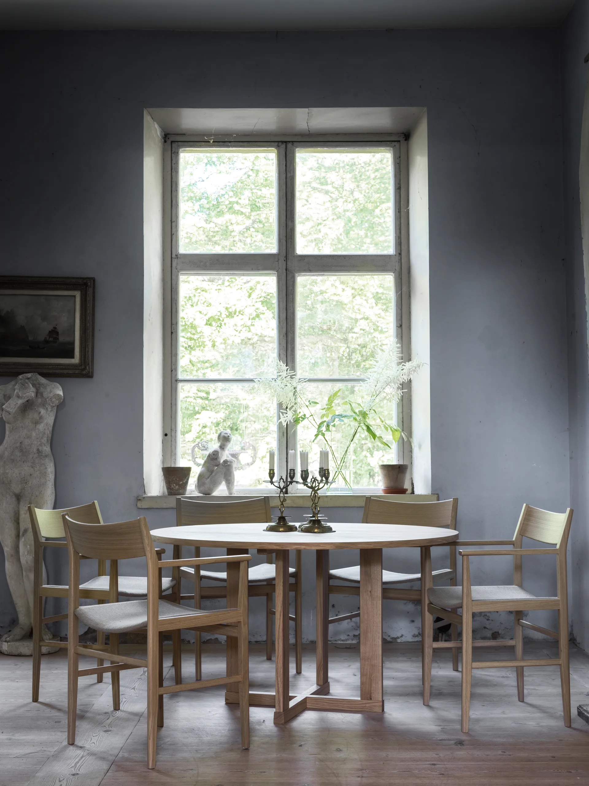 Arv spisebord ⌀130 cm, Hvitpigmentert mattlakkert eik Mavis