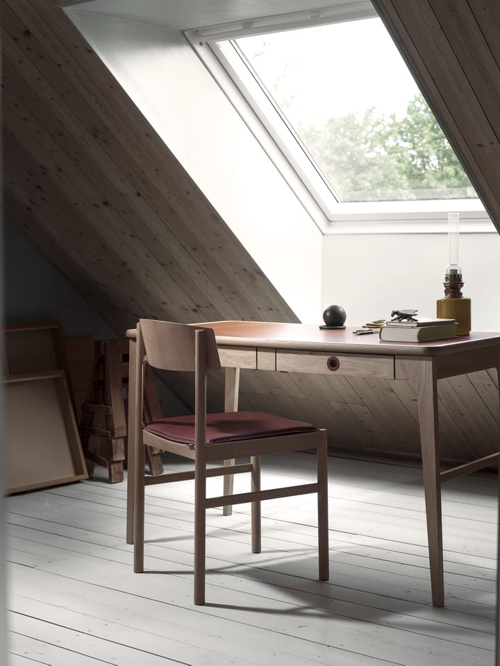 Höllviken skrivebord, eik hvitpigment Mavis