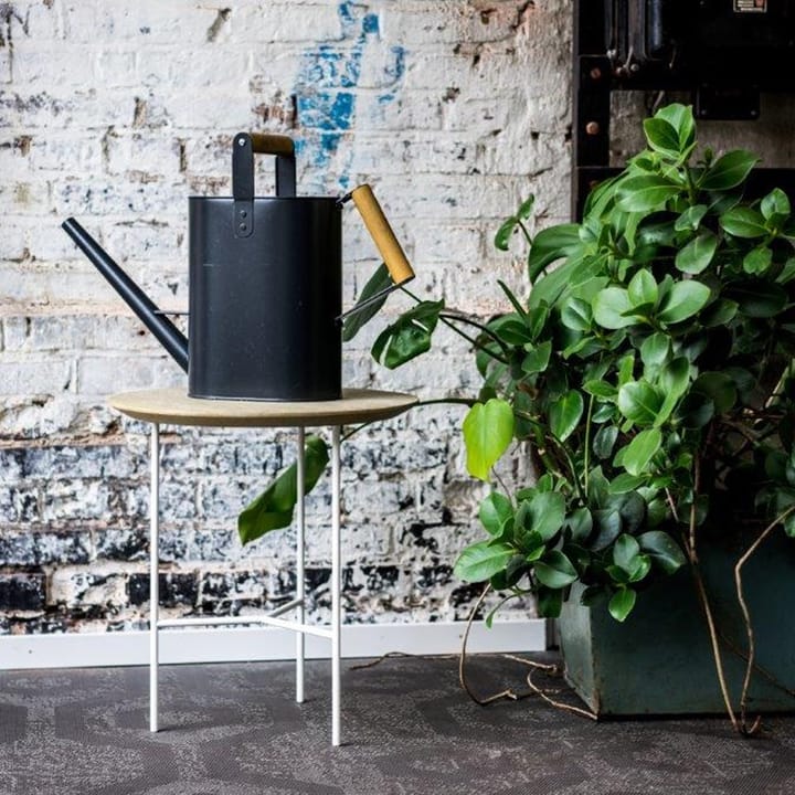 Tribeca sidebord, eik såpet rustikk, svarte ben, ø47 cm Mavis