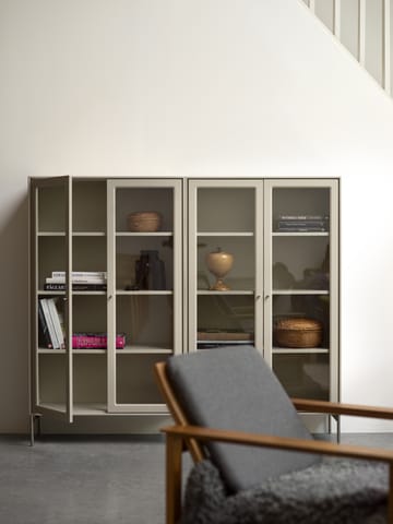Volt vitrineskap 130 cm beige - Detaljer i rustfritt stål - Mavis