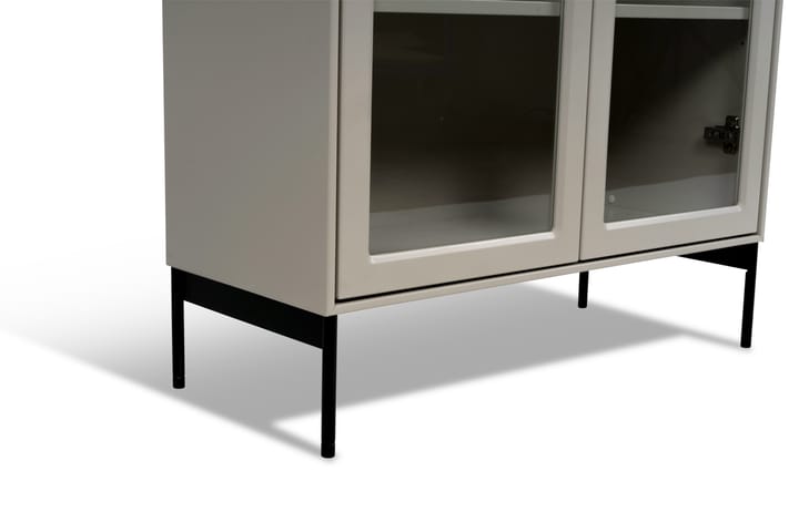 Volt vitrineskap 130 cm beige, Detaljer i svart Mavis