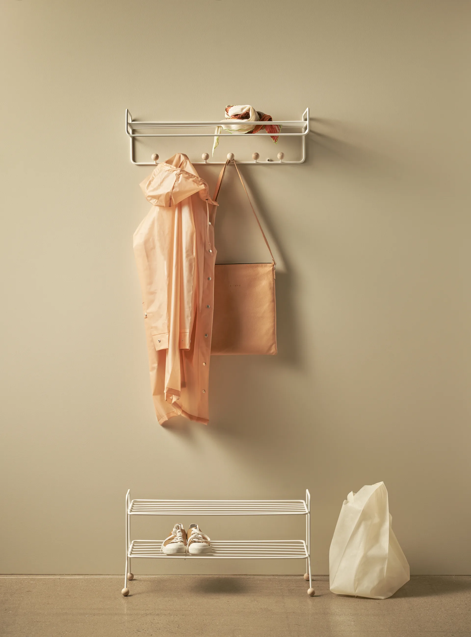 Bill Hat rack hattehylle, Hvit Maze