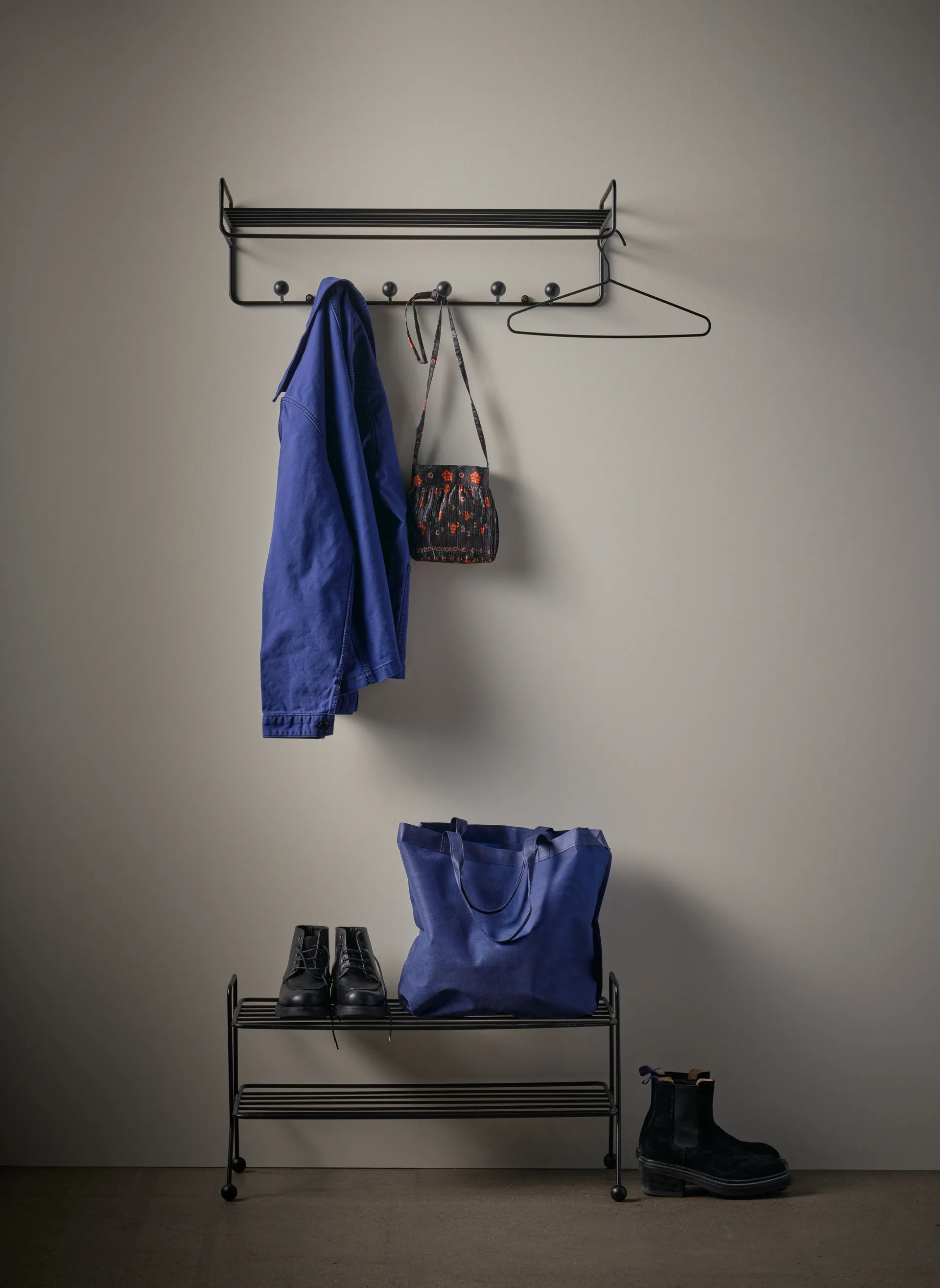 Bill Hat rack hattehylle, Svart Maze