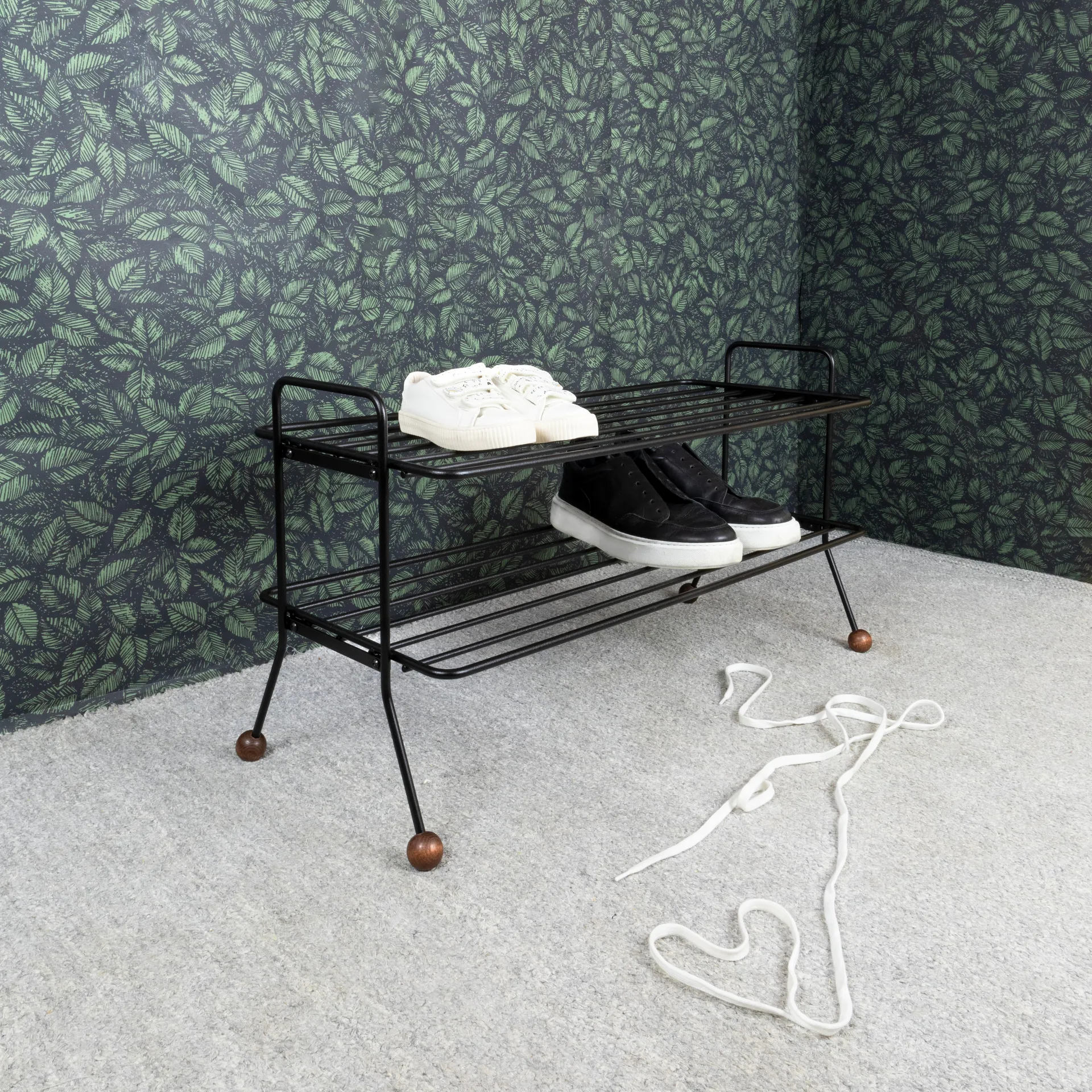 Bill skohylle, Svart-mørkbrun Maze