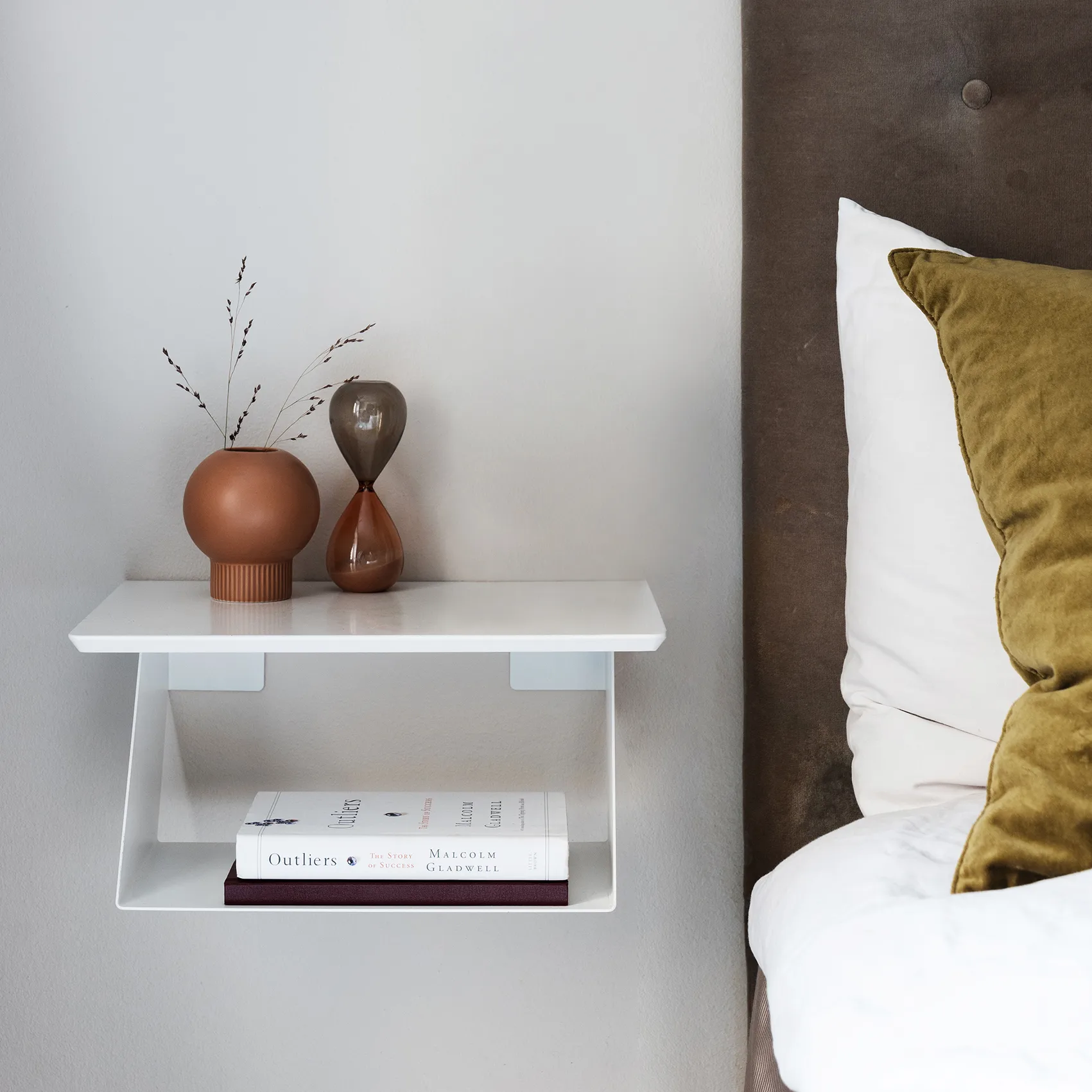 Edgy hylle, hvit Maze