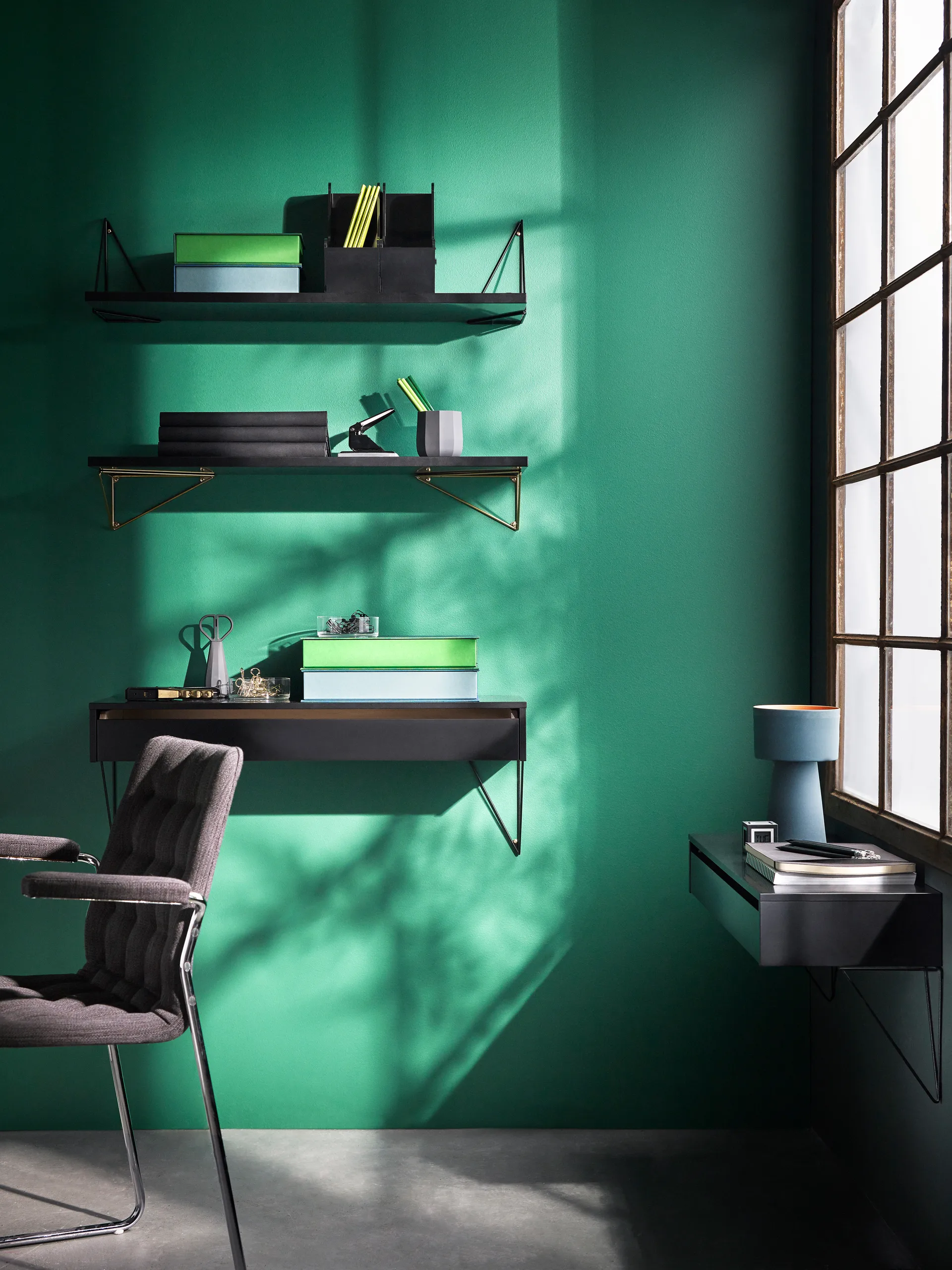 Pythagoras hylleplan, Large, svart Maze