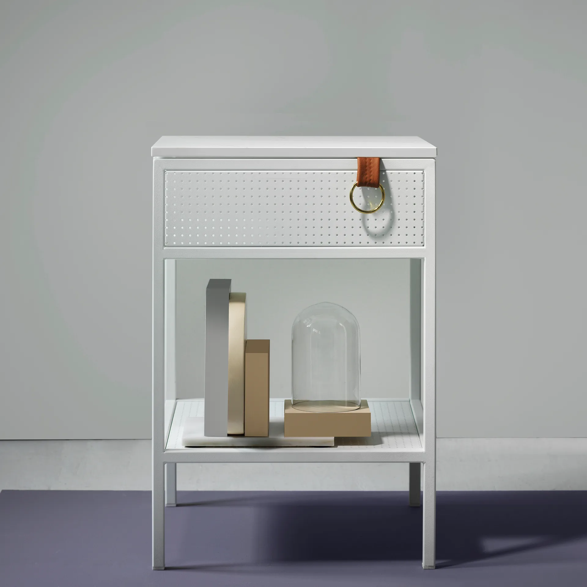 Tracy sidebord, høyerstilt, hvit Maze