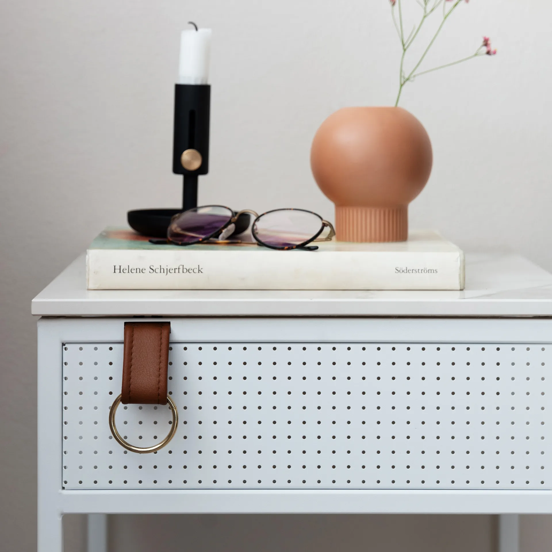 Tracy sidebord, vänsterstilt, hvit Maze