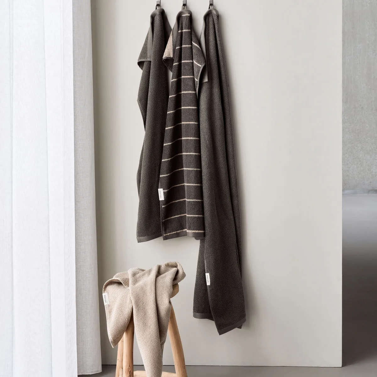 Solid håndkle 70x140 cm, Army Meraki