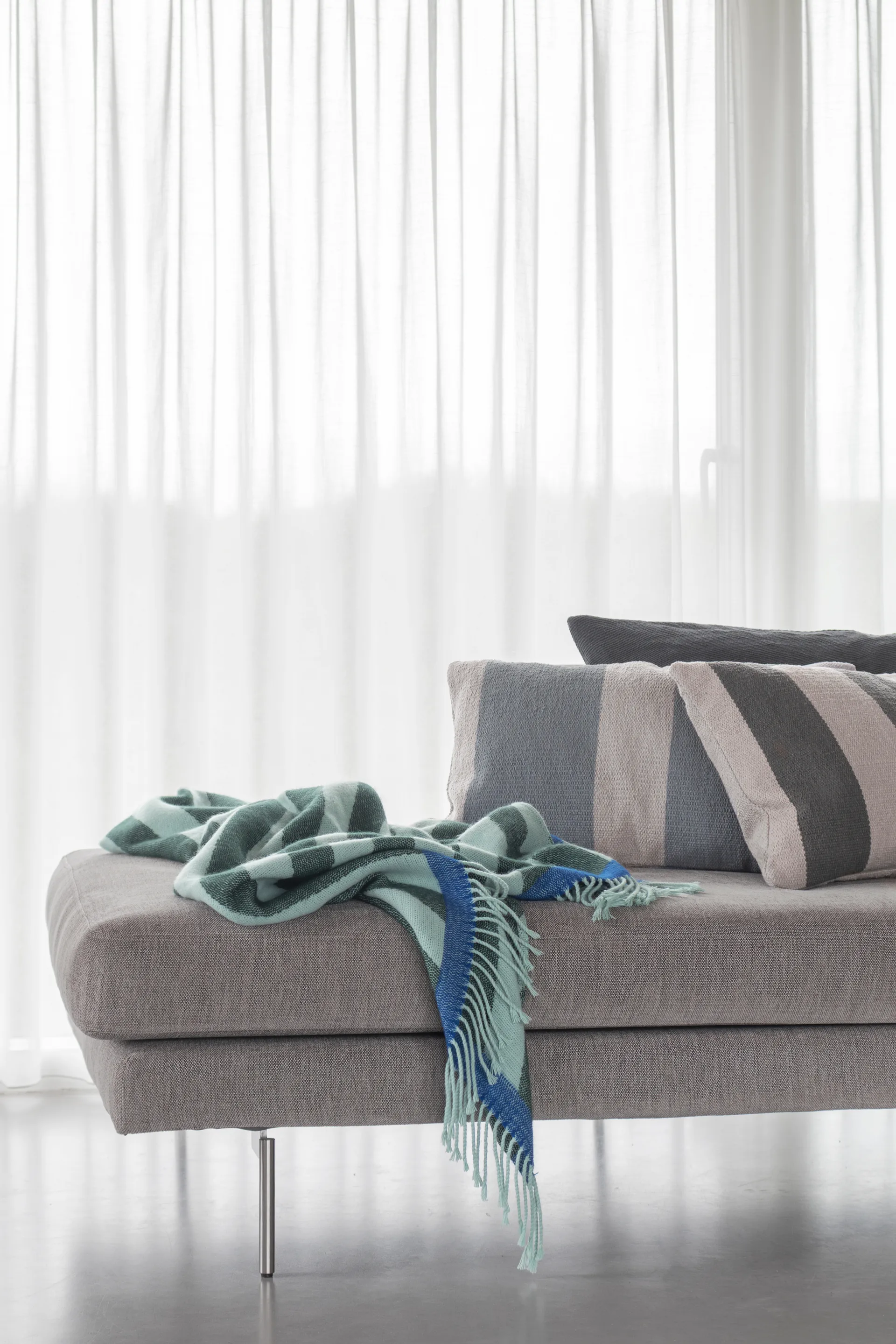 Across kelim putetrekk, Light grey, 40x60 cm Mette Ditmer