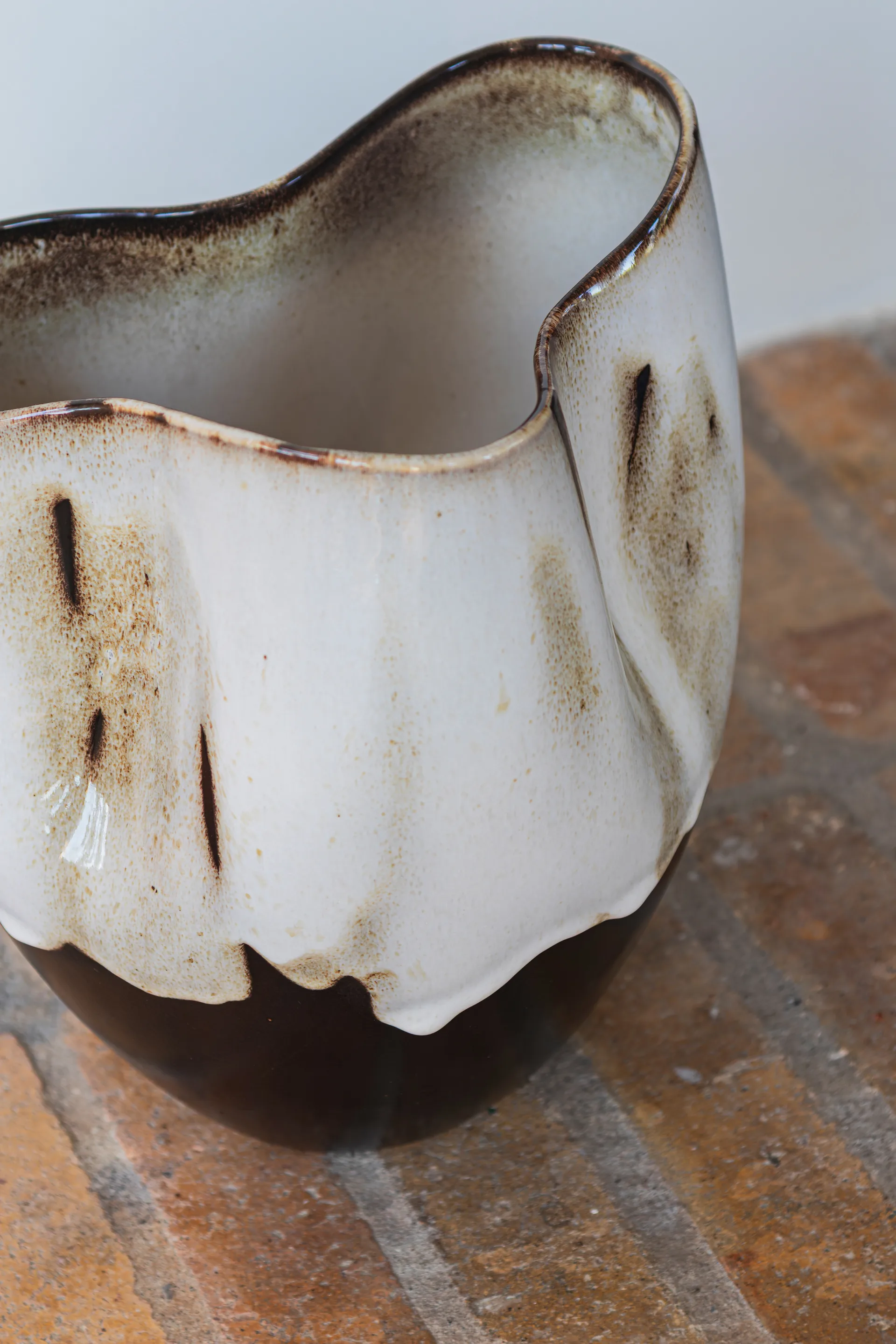 By Hand vase small 24,5 cm, Off-white Mette Ditmer