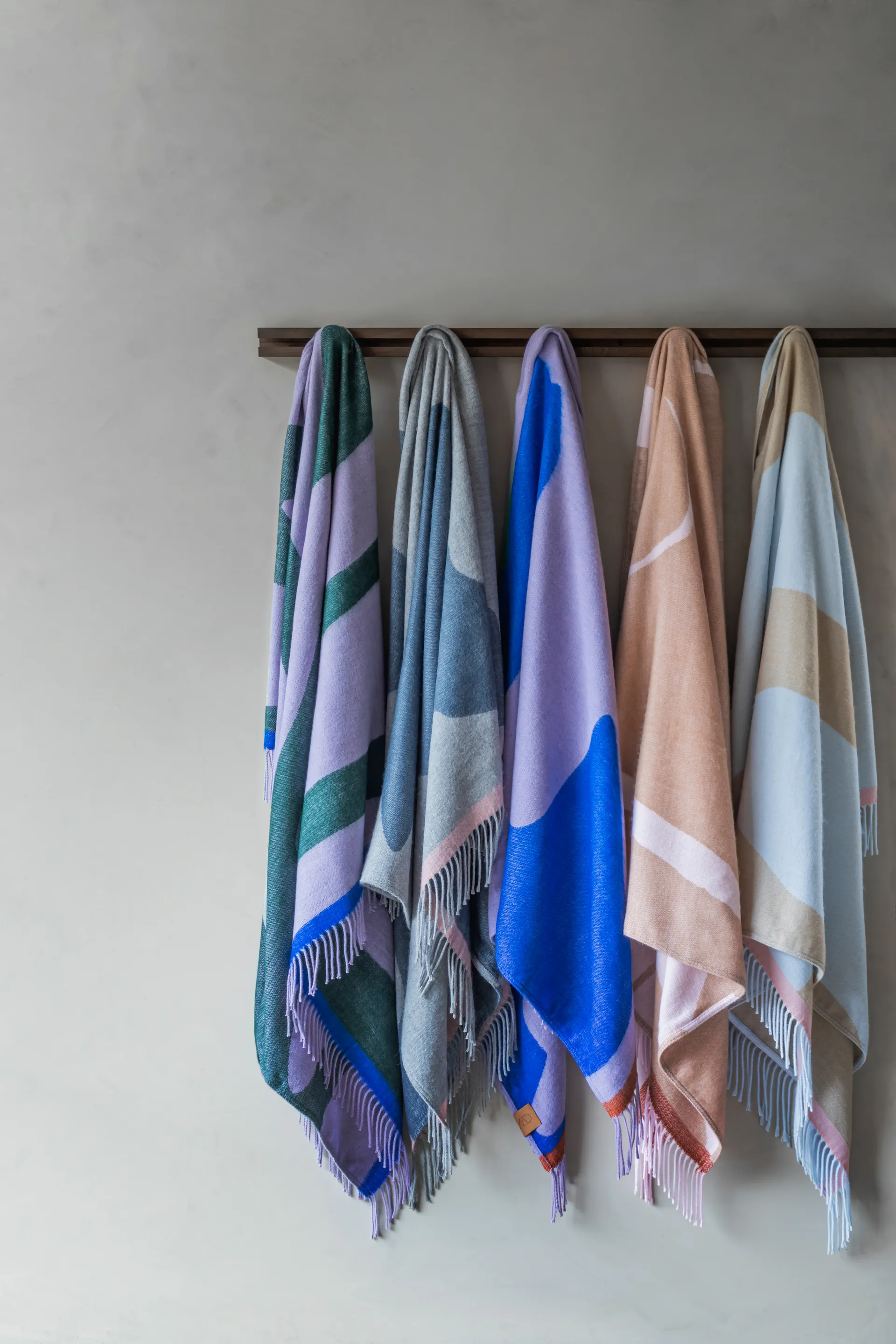 Gallery pledd 125 x 170 cm, Light grey Mette Ditmer