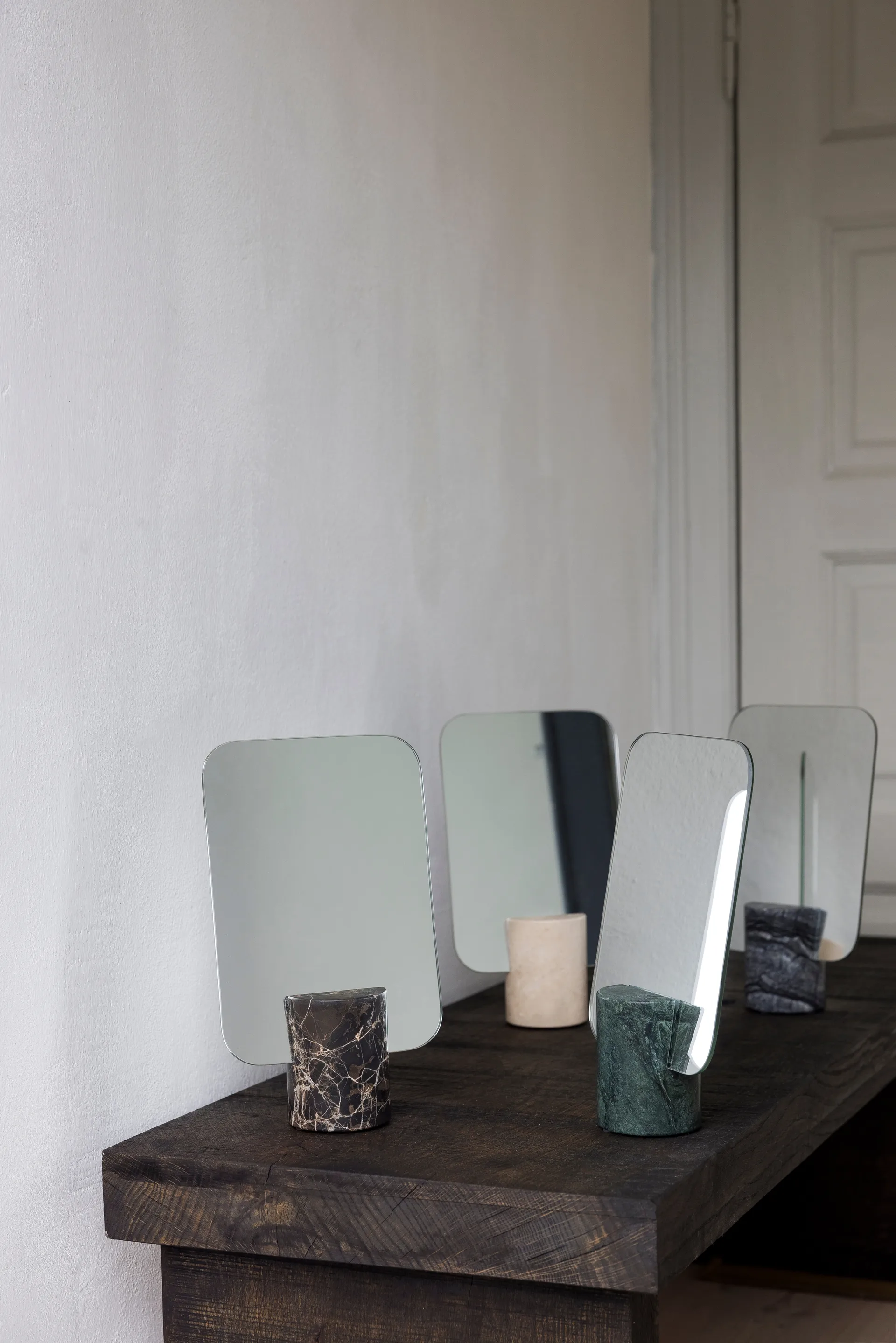 Marble bordsspeil, Black-grey, 30 cm Mette Ditmer