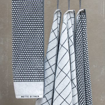 Tile Stone håndkle 50 x 100 cm - Svart-off white - Mette Ditmer
