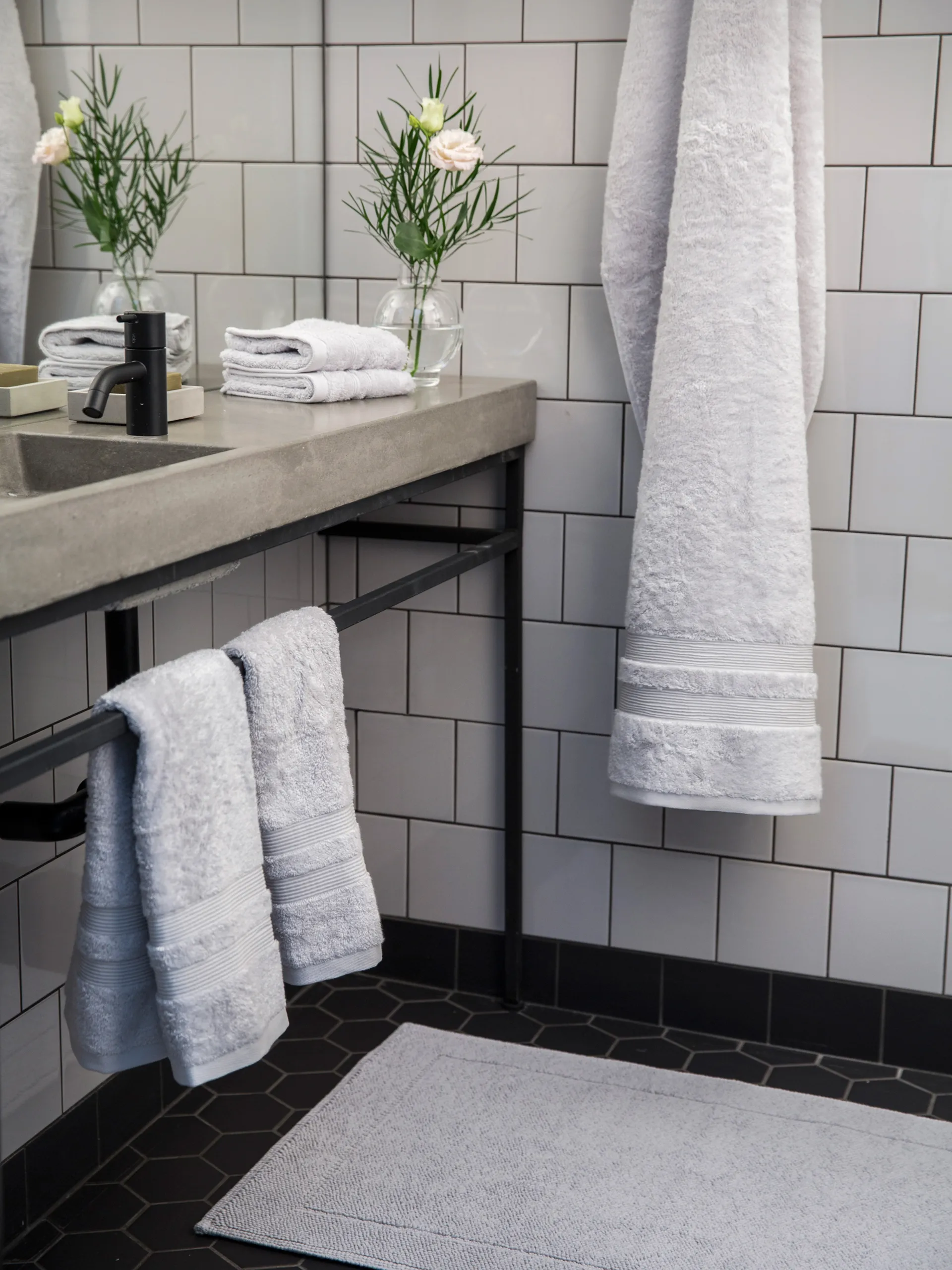 Portofino Baderomsmatte, Lysegrå, 60 x 90 cm Mille Notti