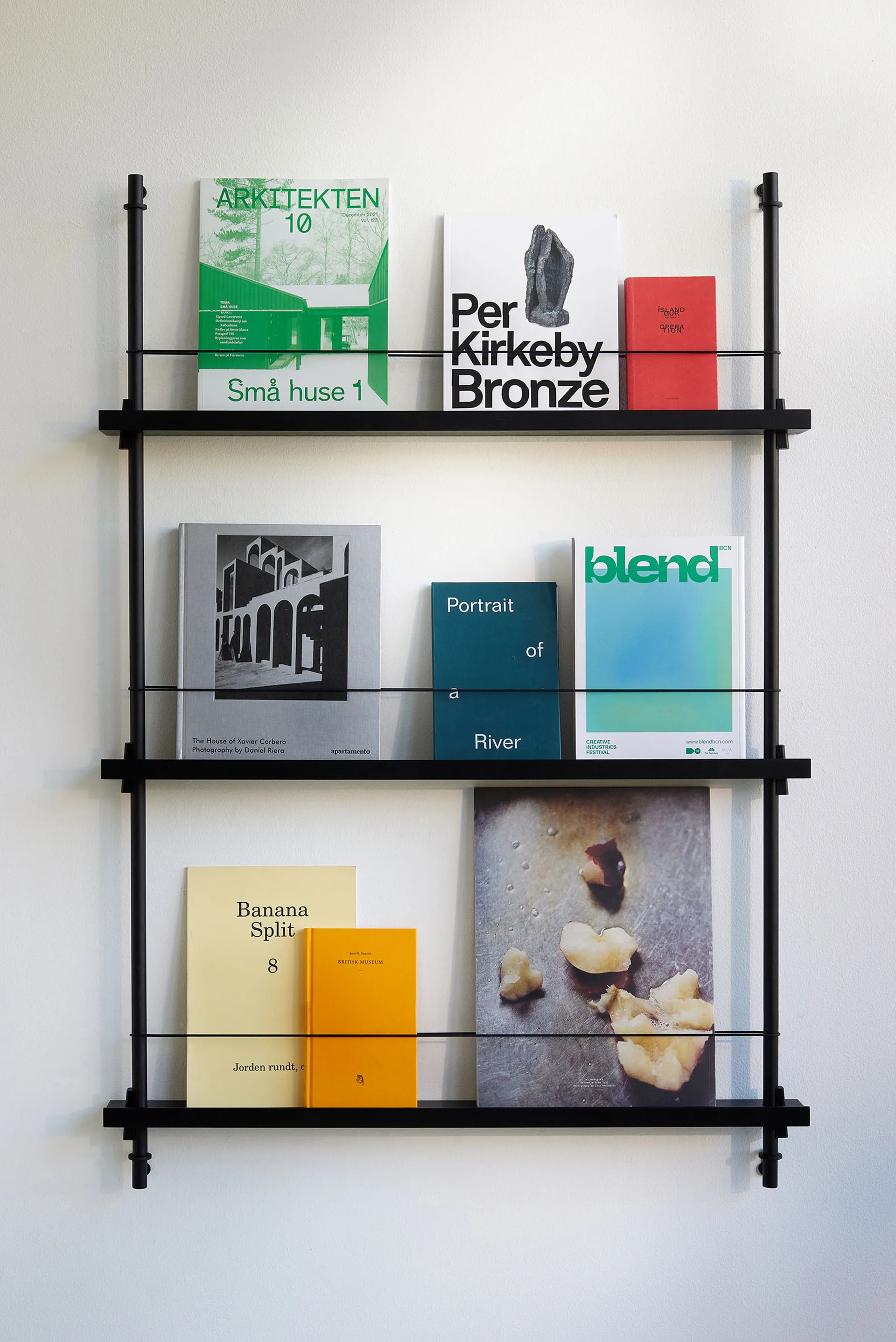 Magazine Shelving avisstativ, Eik-black, 85x115x7 cm, MS.115.1 MOEBE