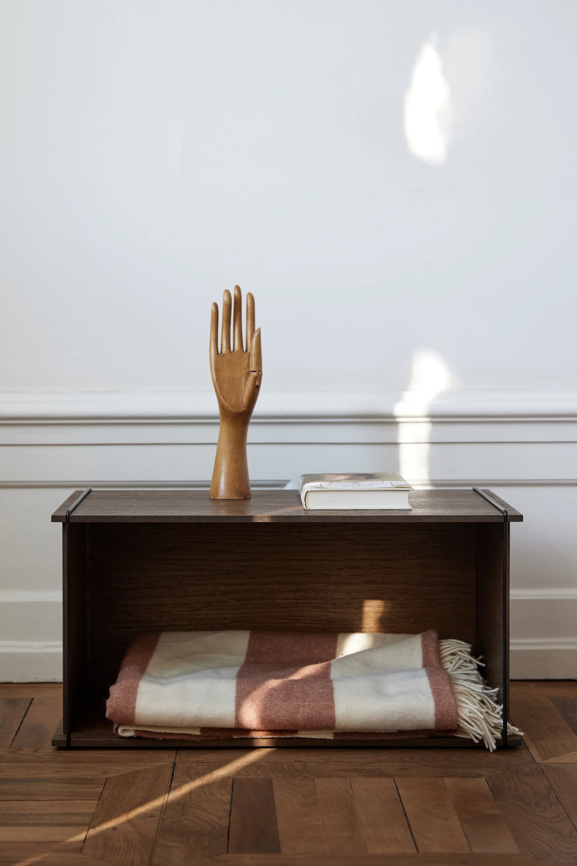 Moebe oppbevaringsboks, Smoked oak-black MOEBE