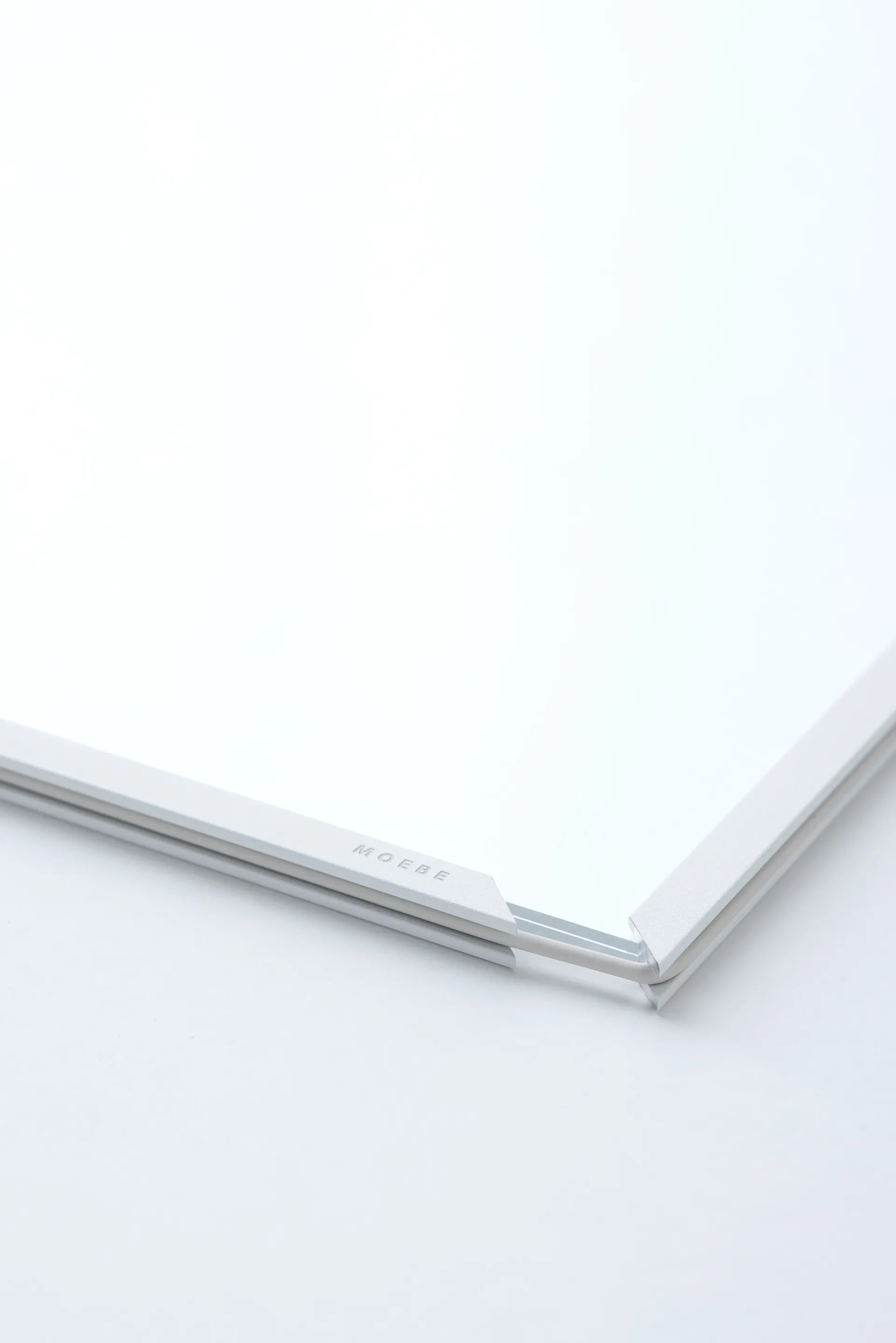 Moebe ramme A4 22,6 x 31,3 cm, Brushed aluminium MOEBE