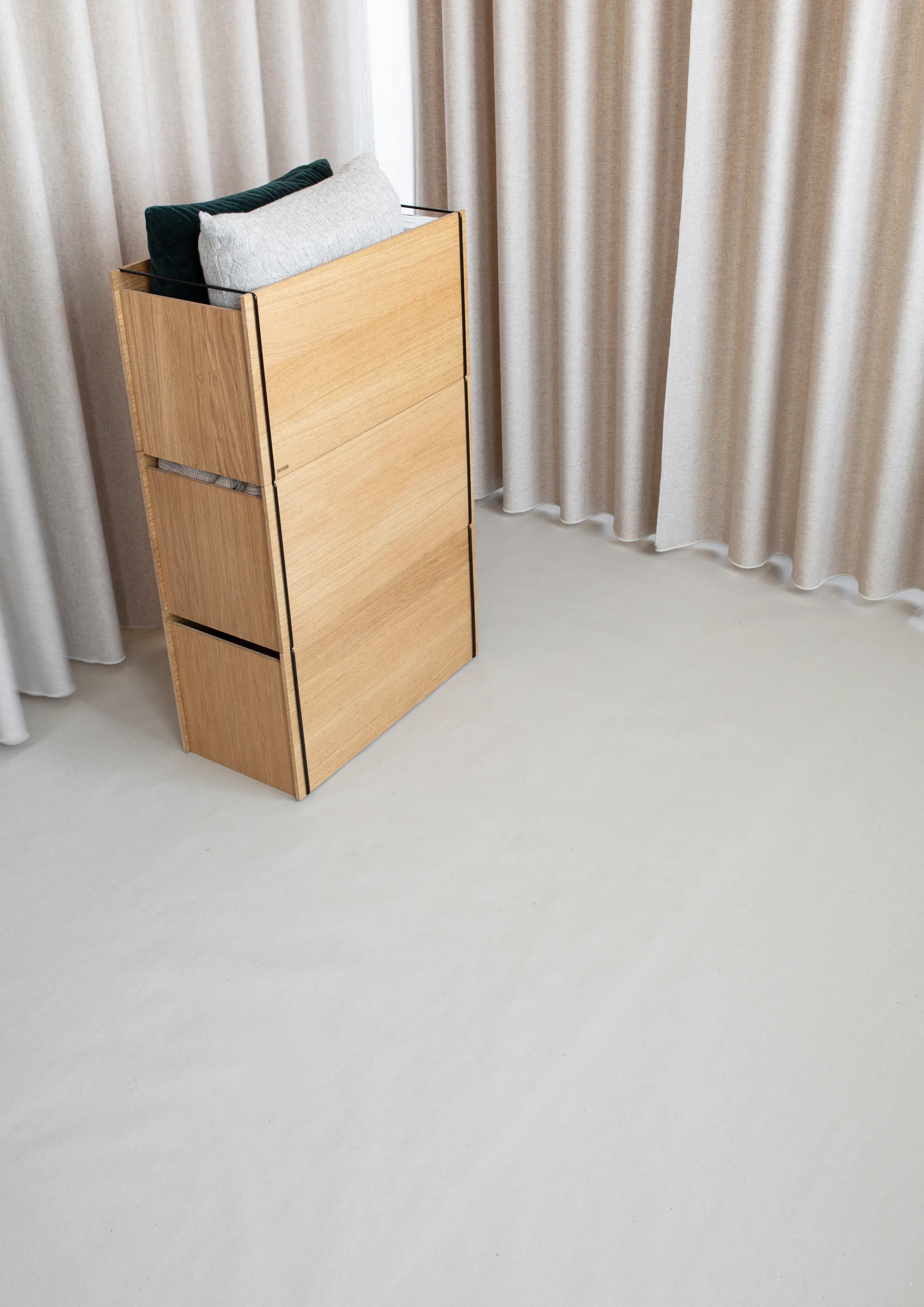 Oppbevaringsboks eik 33 x 60 cm, Wood, black MOEBE