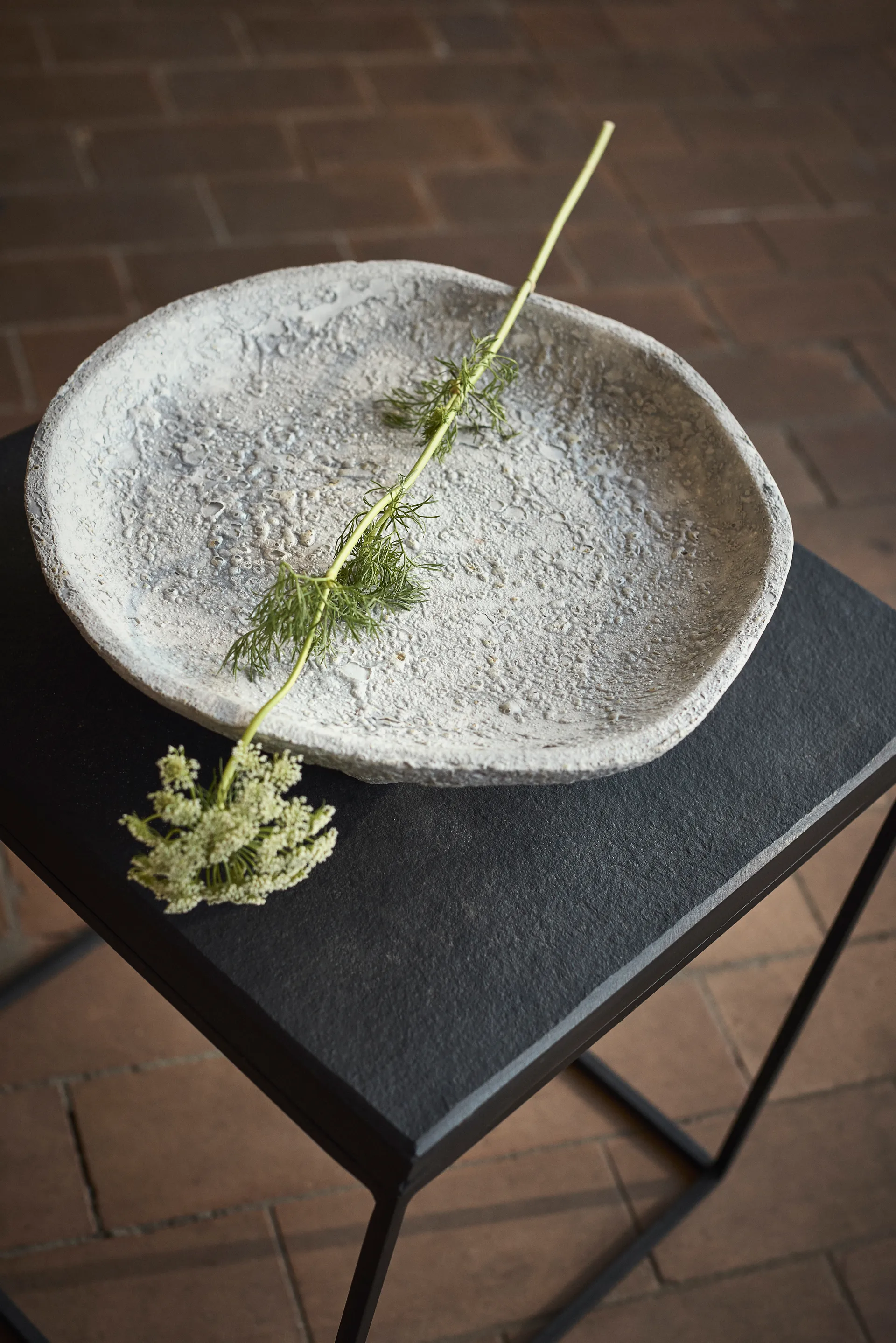 Luna brett, Grey, Ø34x8 cm MUUBS