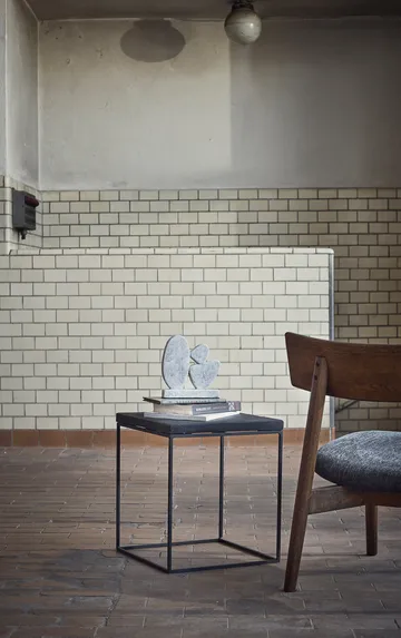 Tetra lounge chair - Granittfarget stoff-mørkoljet eik - MUUBS