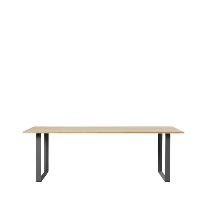 70/70 spisebord 255 x 108 cm - Oak veener-Plywood-Black - Muuto