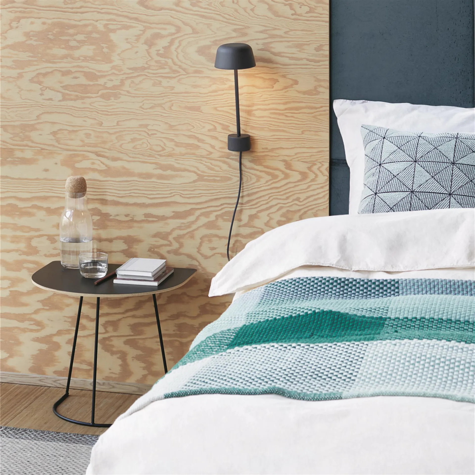 Airy sofabord half size, svart Muuto