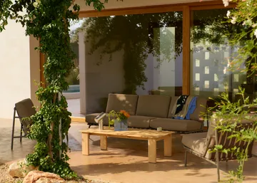 Assemble sofabord - Teak, 135x55 cm - Muuto