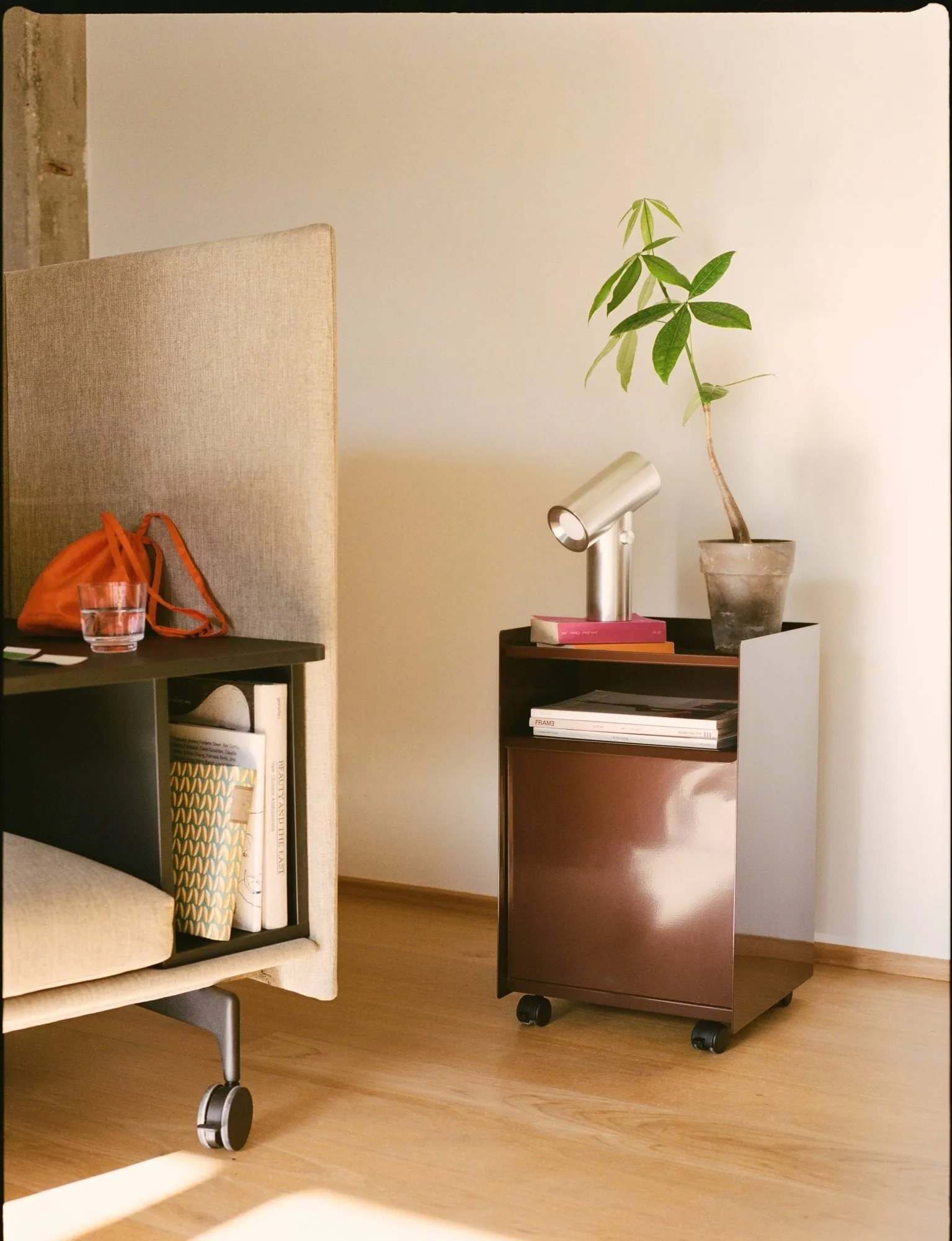 Beam portabel bordlampe, Aluminium, 26,2 cm Muuto