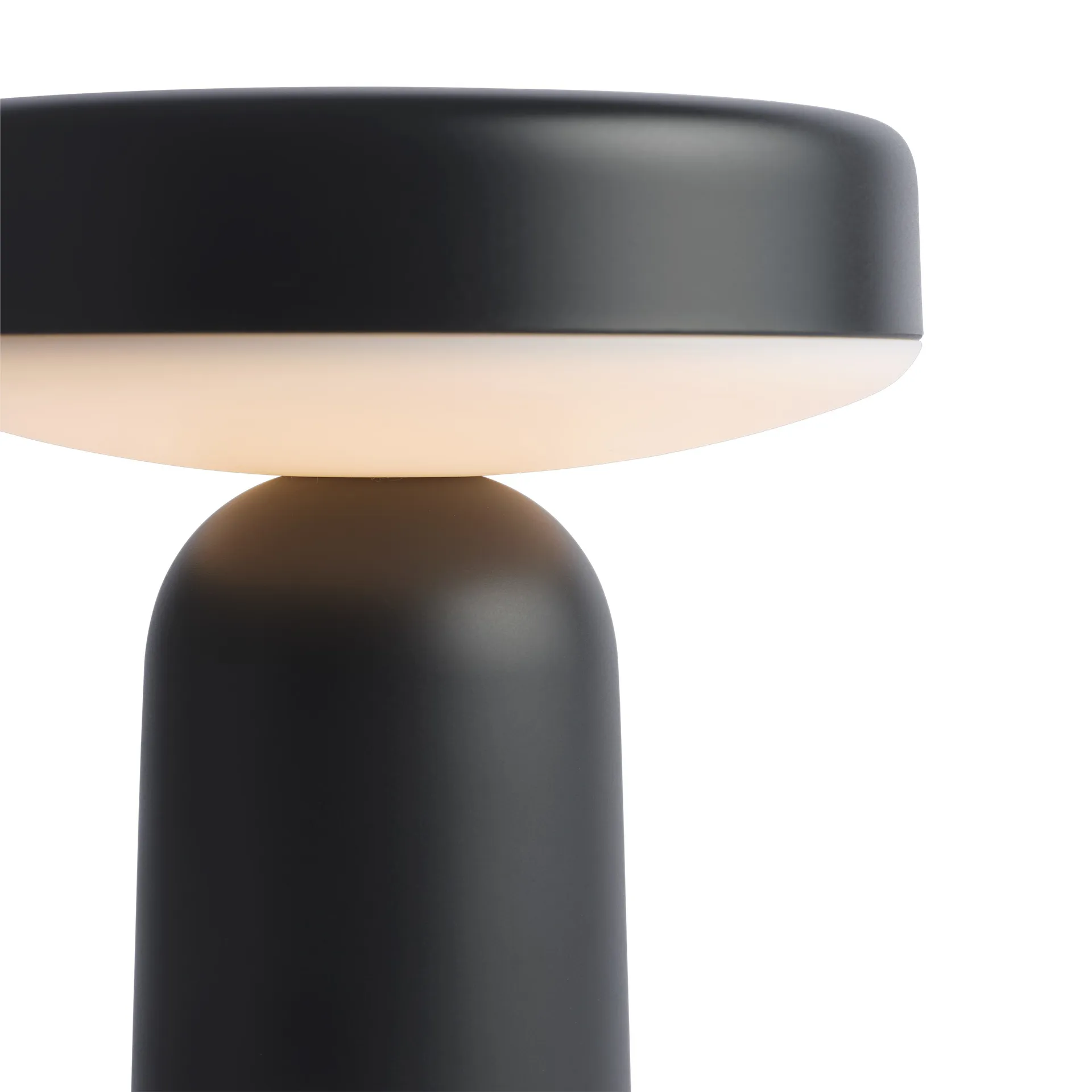 Ease portabel bordlampe 21,5 cm, Svart Muuto