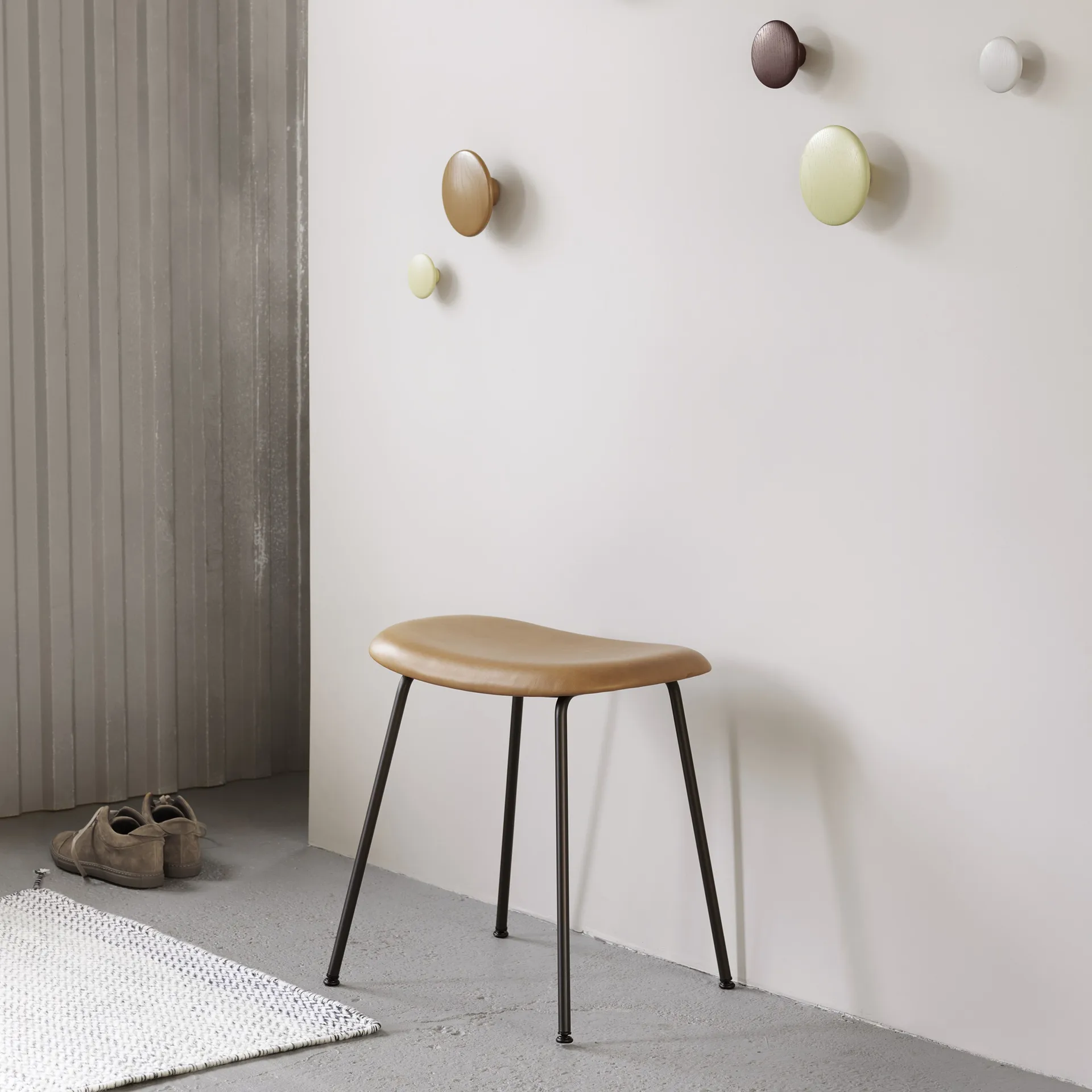 Fiber krakk, black, treben Muuto