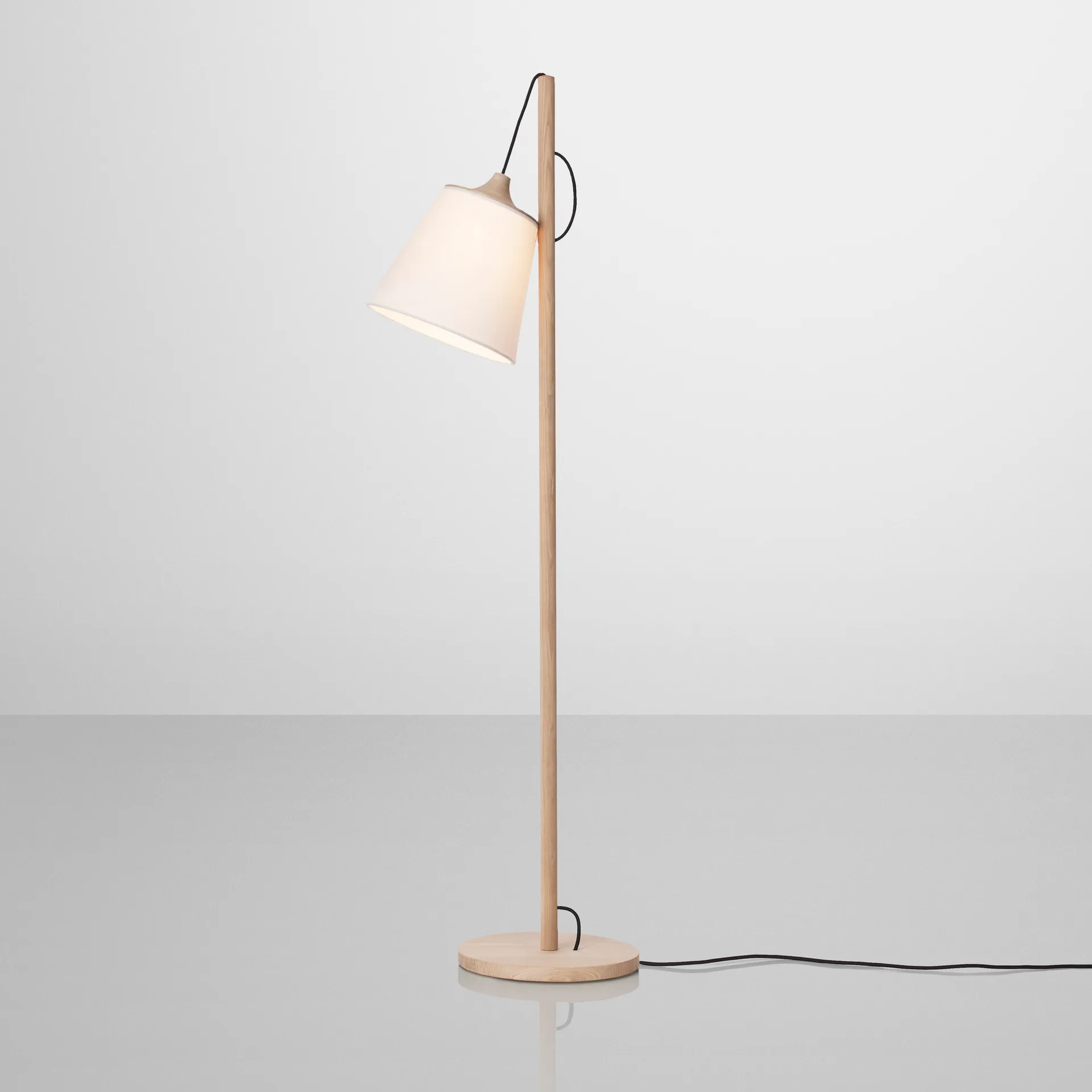 Pull gulvlampe, hvit Muuto