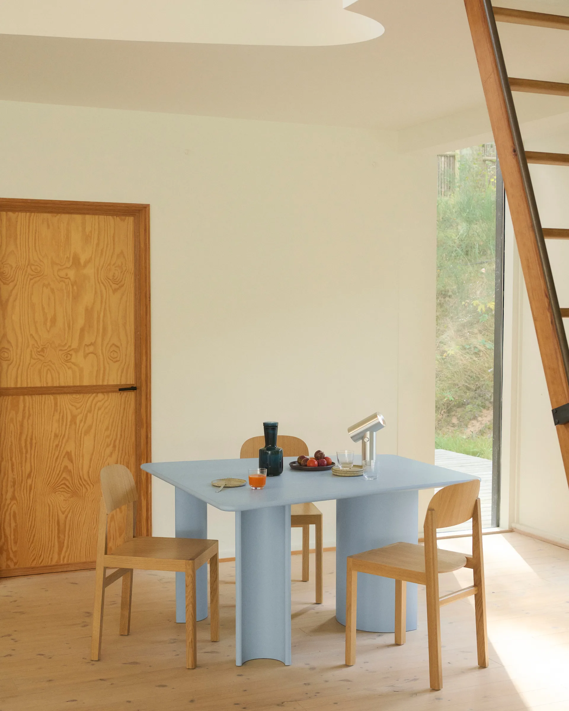 Re-norm spisebord, Light blue, 130x120 cm Muuto