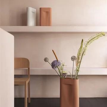 Ridge vase 35 cm - Terracotta - Muuto