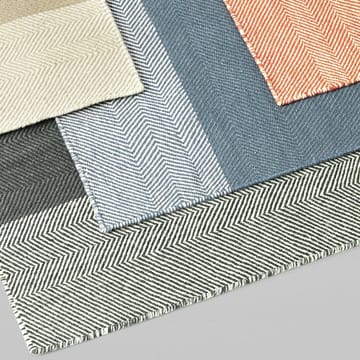 Varjo gulvteppe 170x240 cm - mörkgrå - Muuto
