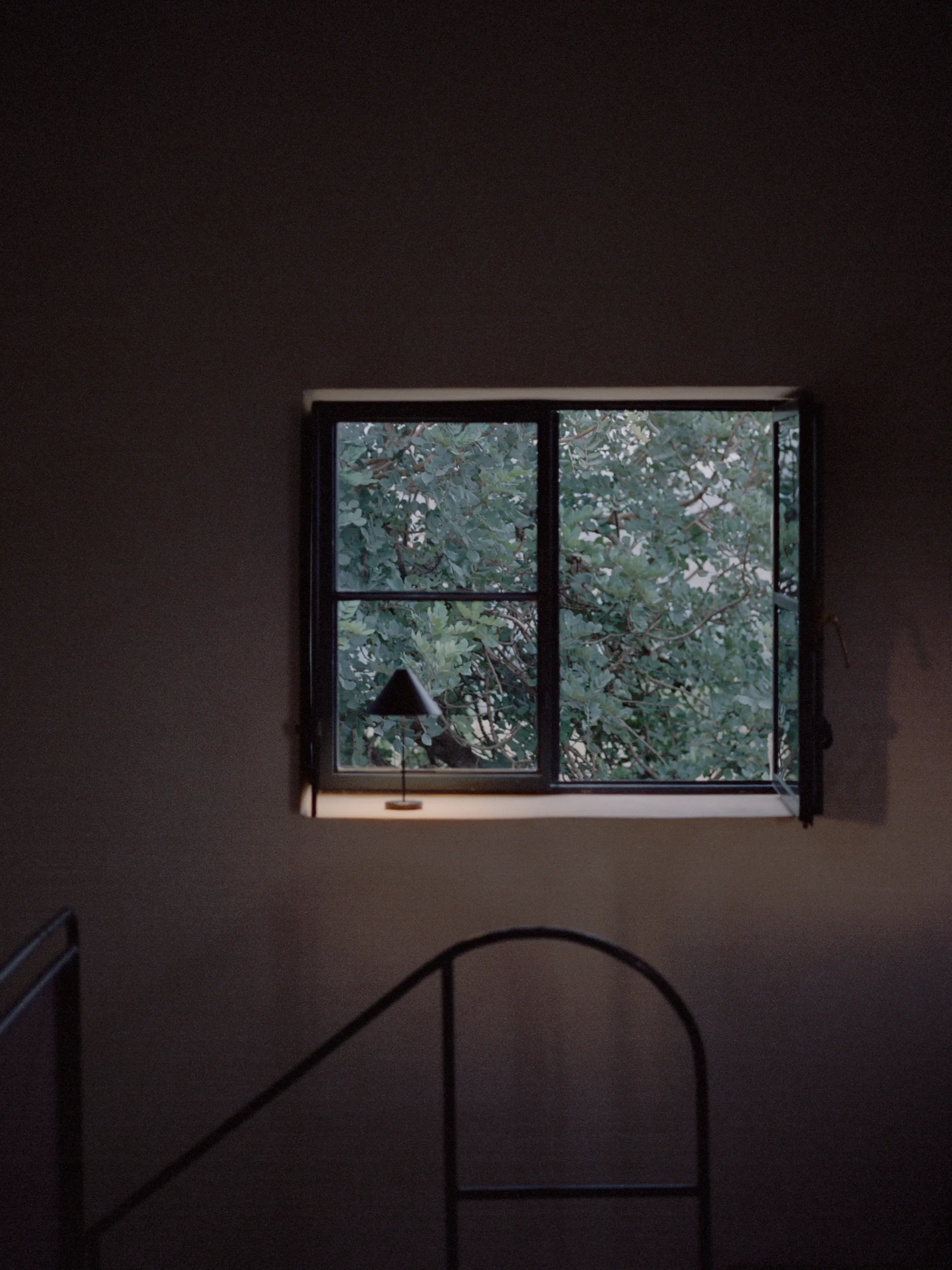 Brolly bærbare bordlampe, Steel black New Works