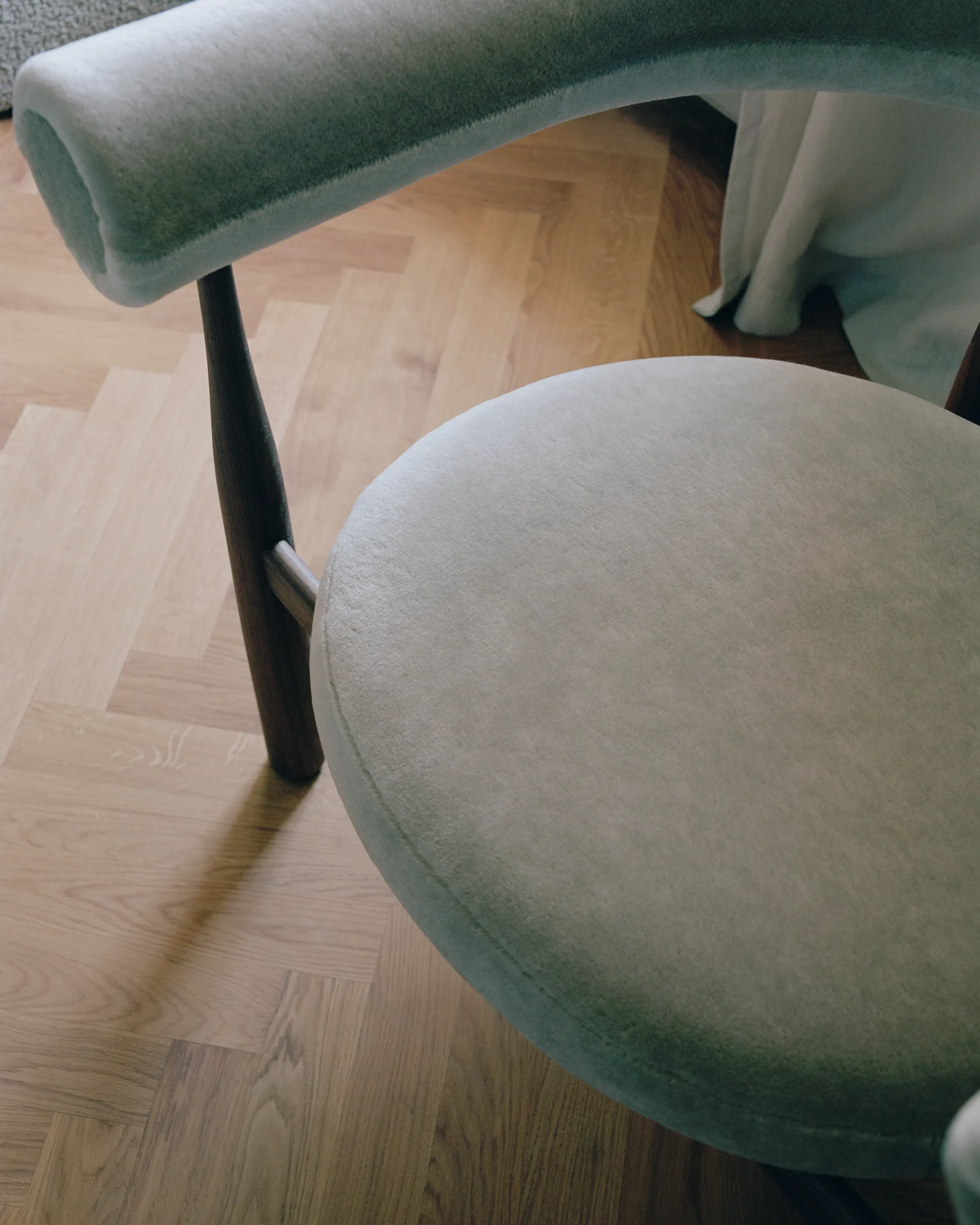 Bukowski Lounge Chair, Walnut, Rest 23 New Works