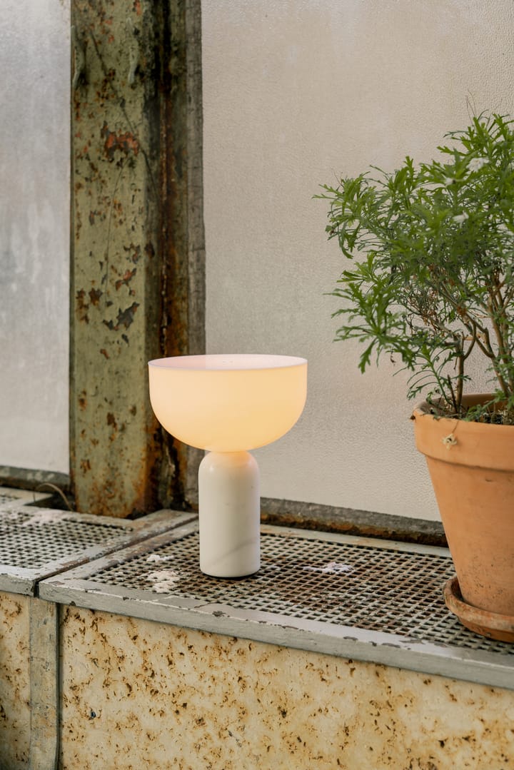 Kizu bærbare bordlampe, White marble New Works