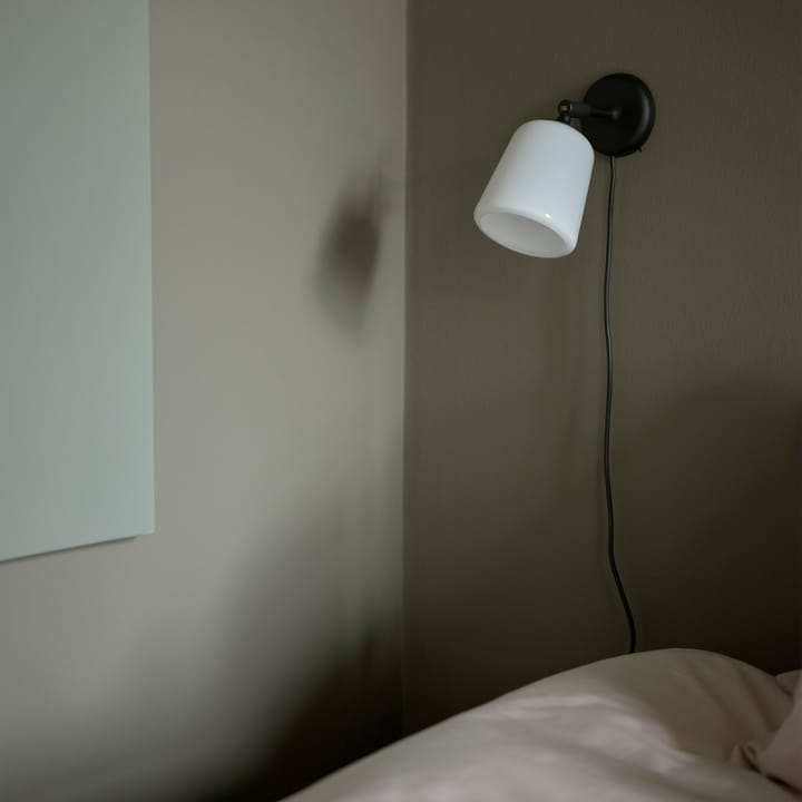 Material vegglampe, White opal glass New Works