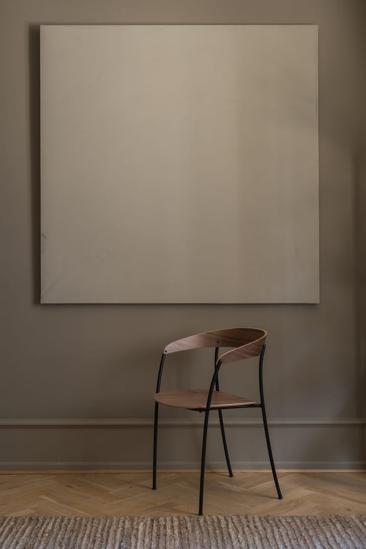 Missing karmstol, Valnøtt New Works