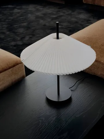 Nebra bordlampe - White (hvit) - New Works